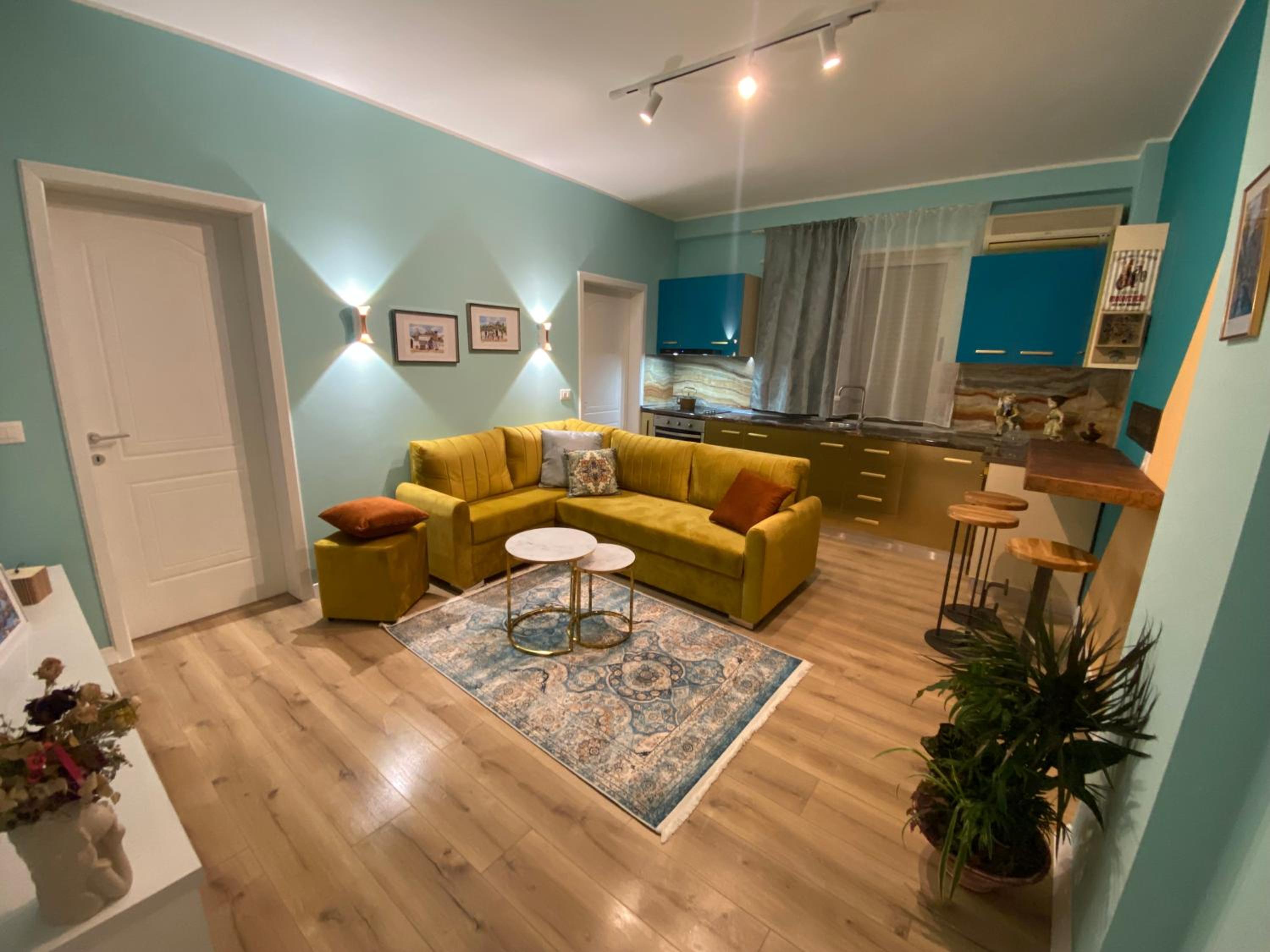 Art crafted flat in city center photo 2