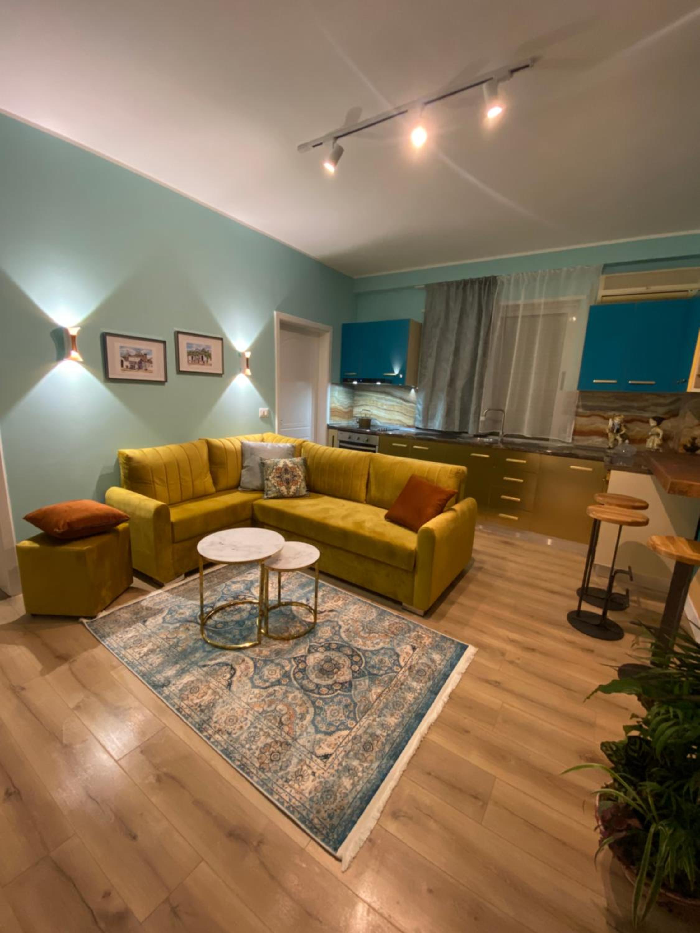 Art crafted flat in city center photo 3