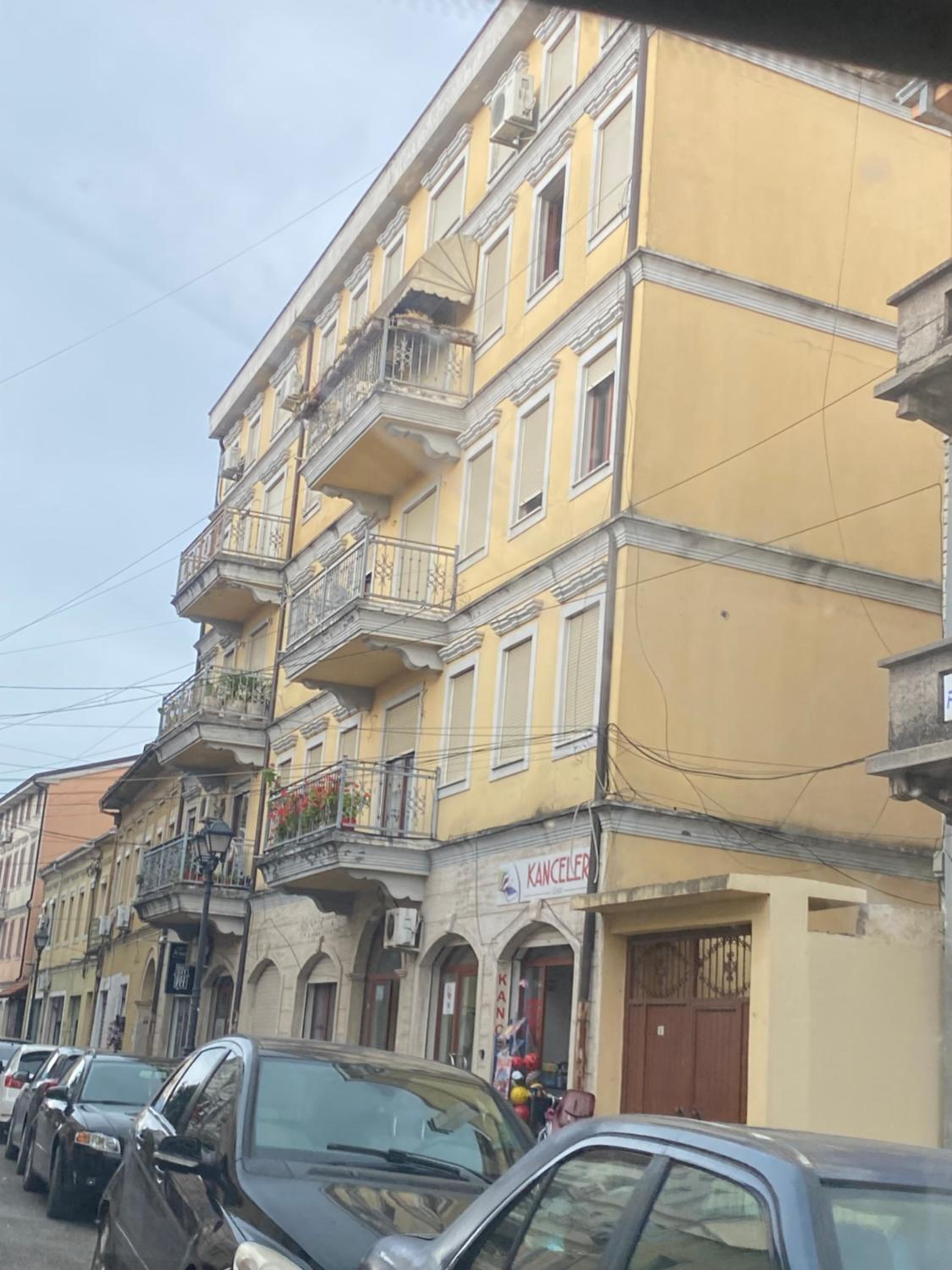 Art crafted flat in city center