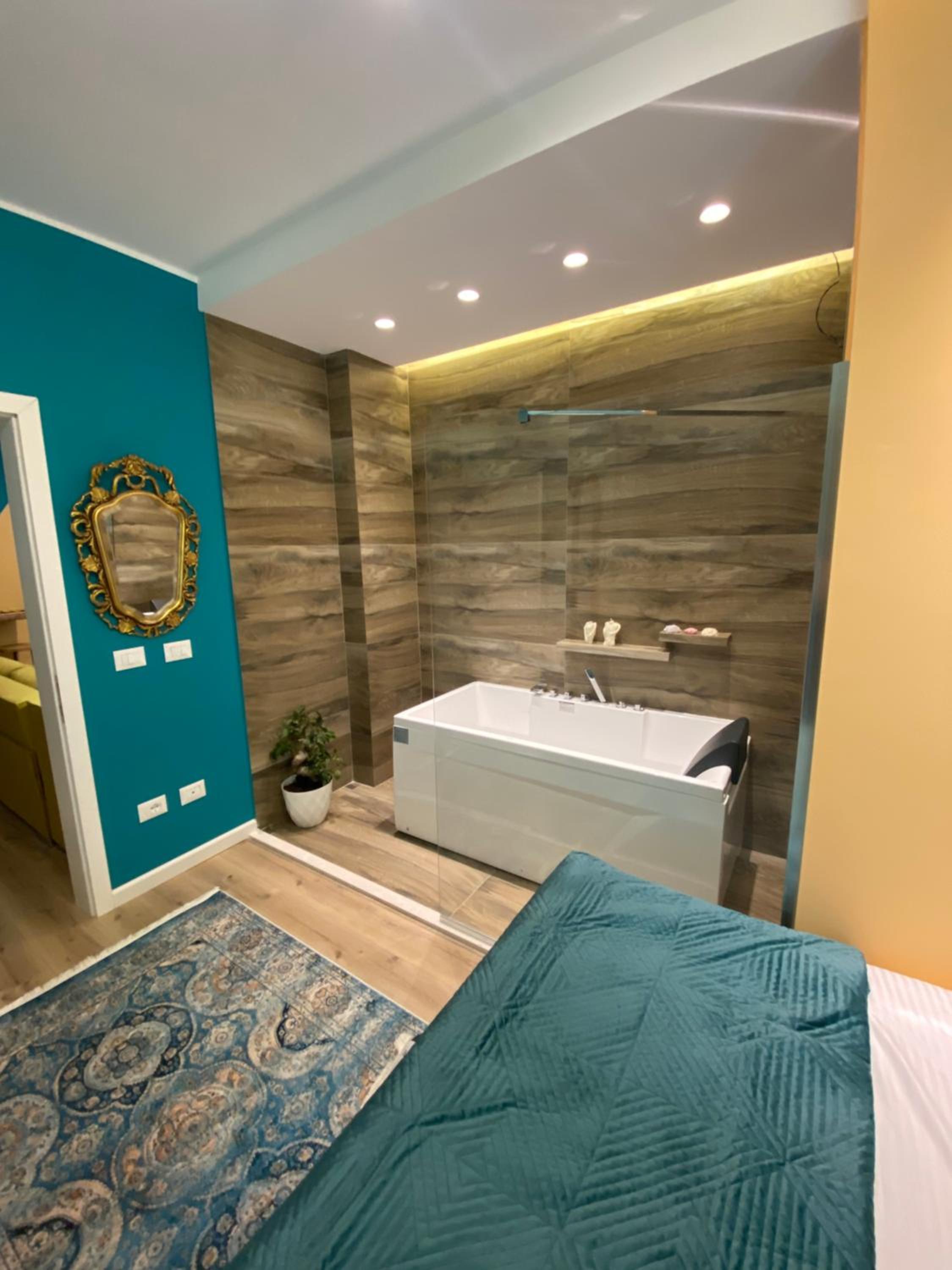 Art crafted flat in city center photo 5