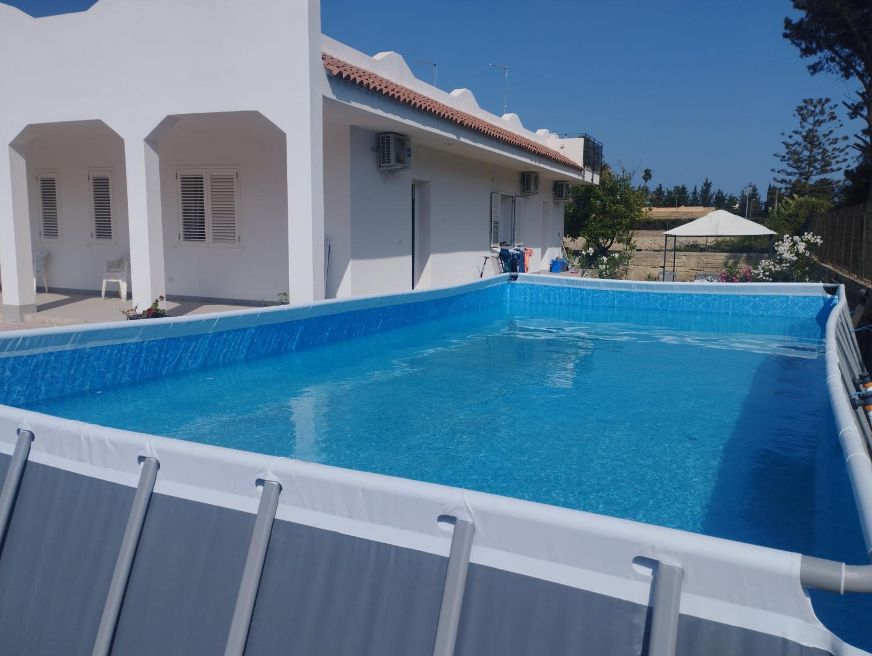 Caledonia Relax
