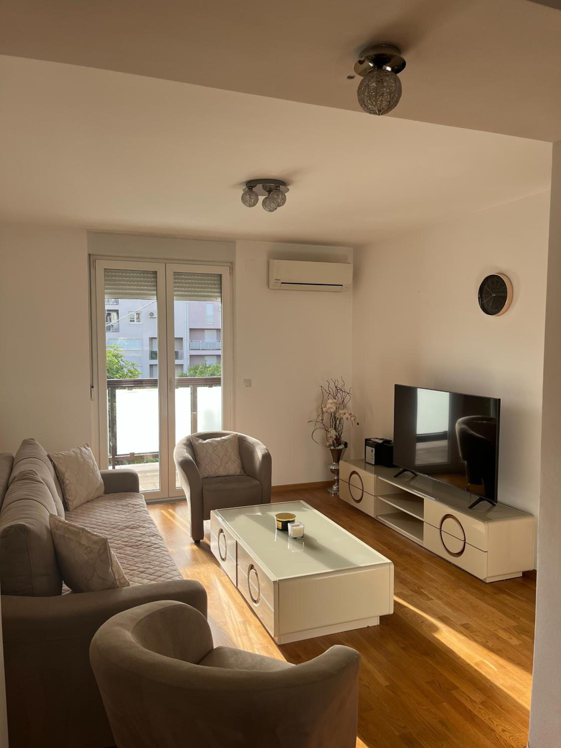 Apartman Tinaa