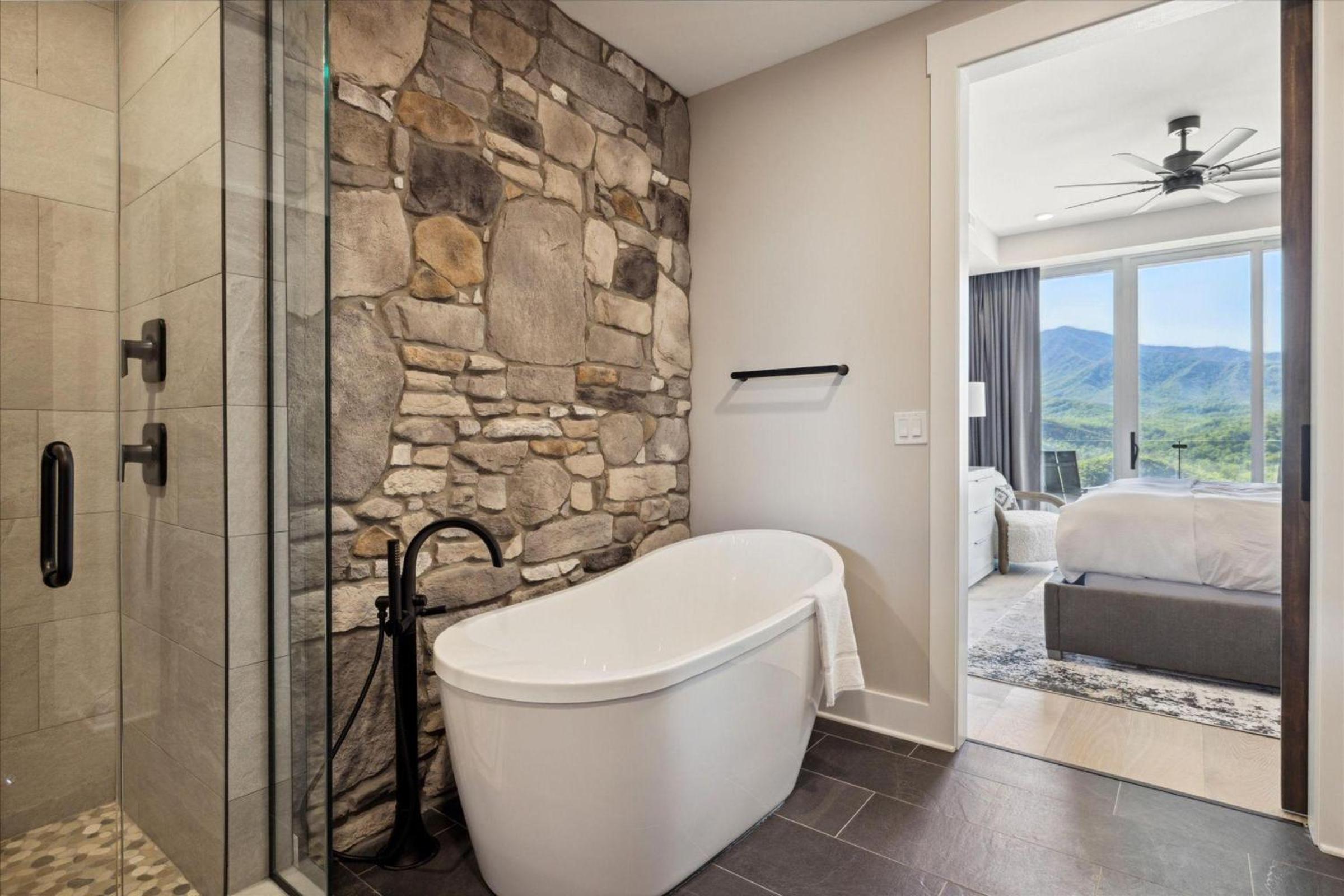 Highlands of the Smokies 107 2br
