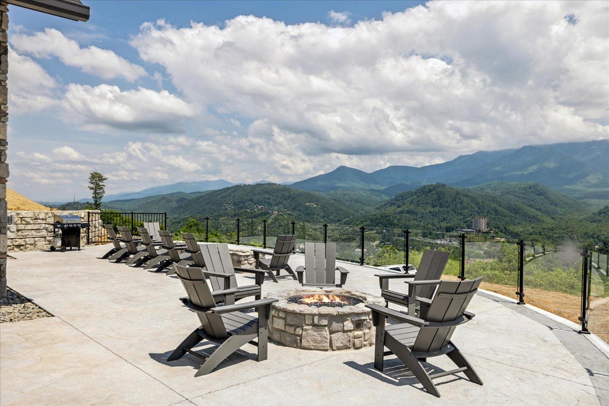 Highlands of the Smokies 109 2br view 4