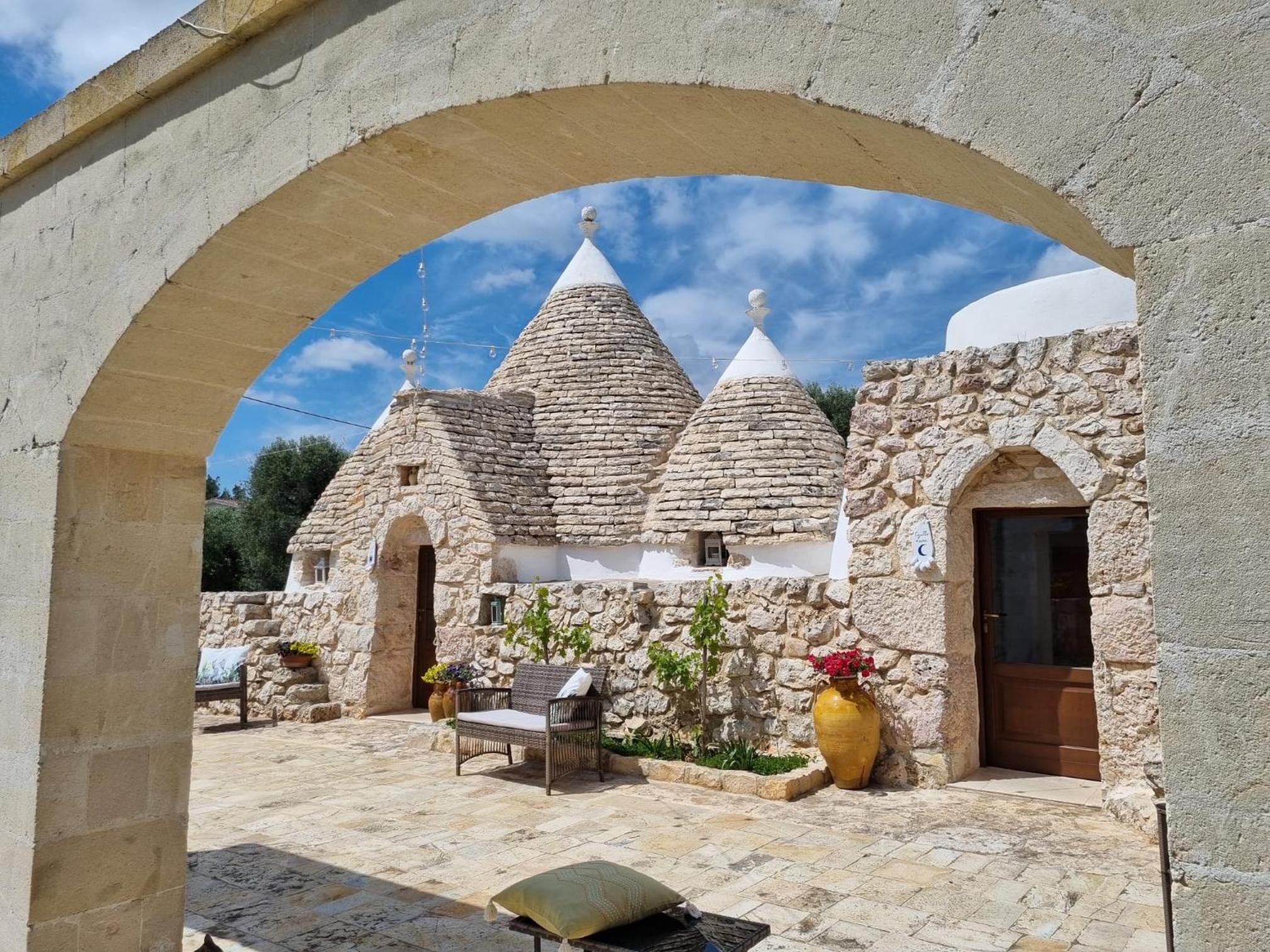 Hotel Trulli Di Spinaruta - Image 1
