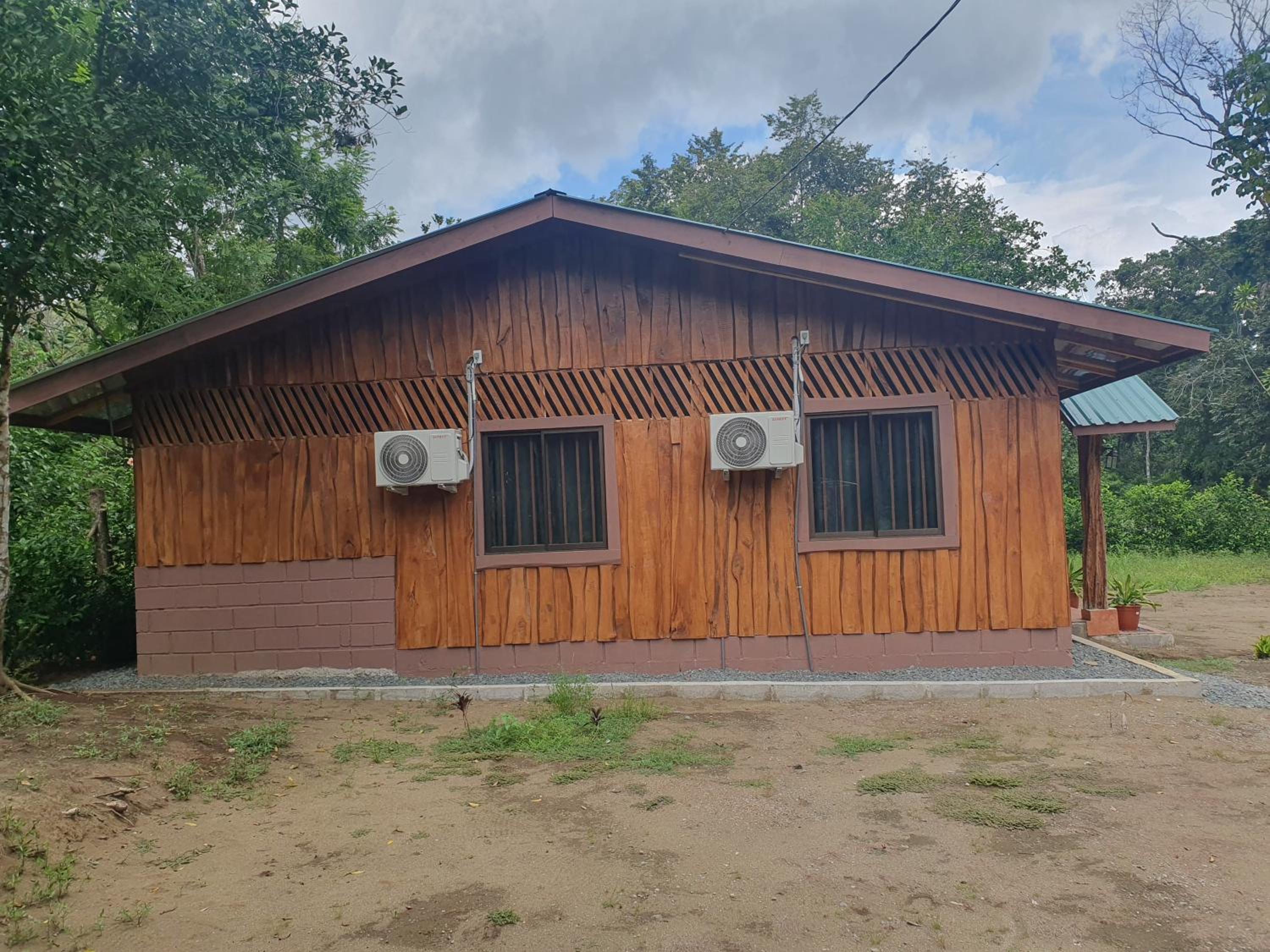 Manzanillo Ecolodge