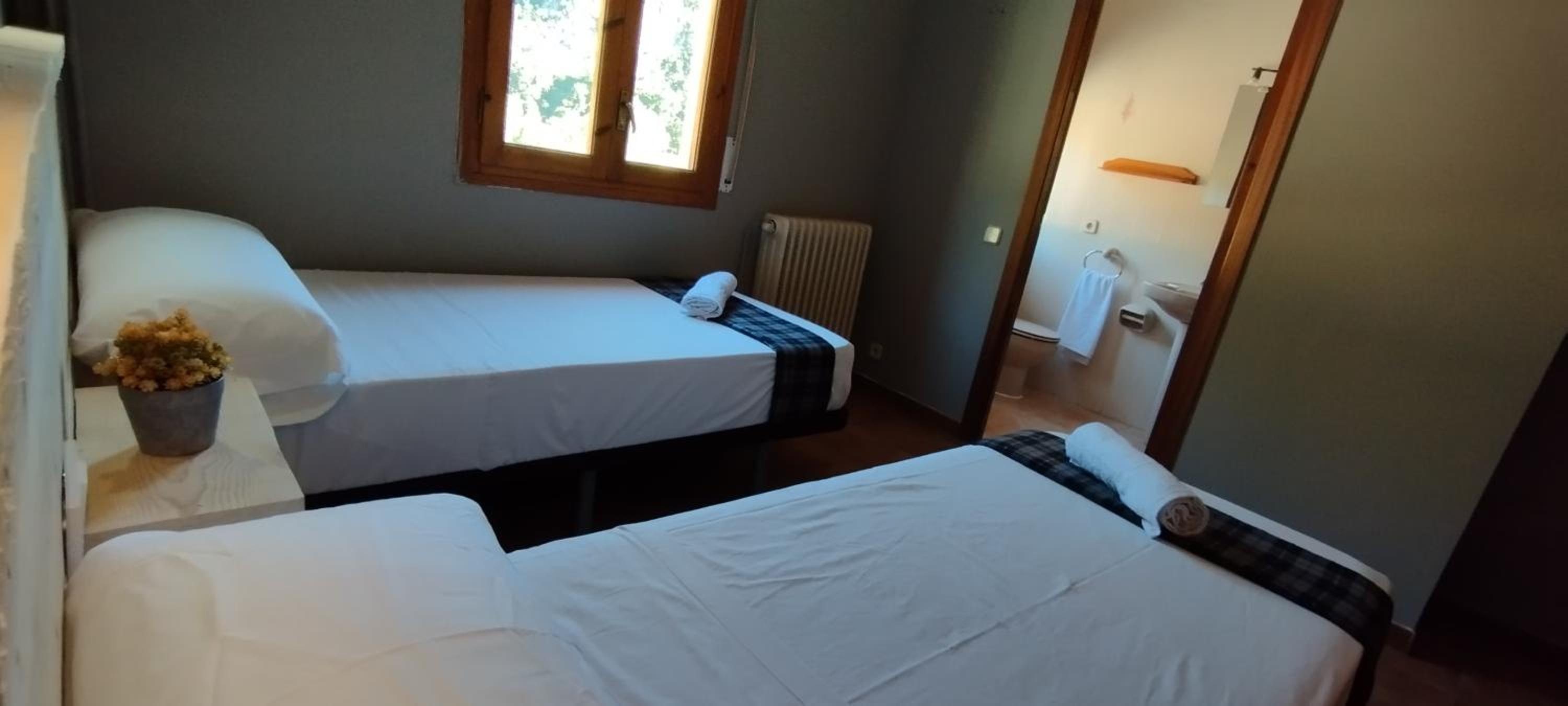 Casa Pirineus - Alojamiento rural & Alquiler de esquís - SKI Pirineus