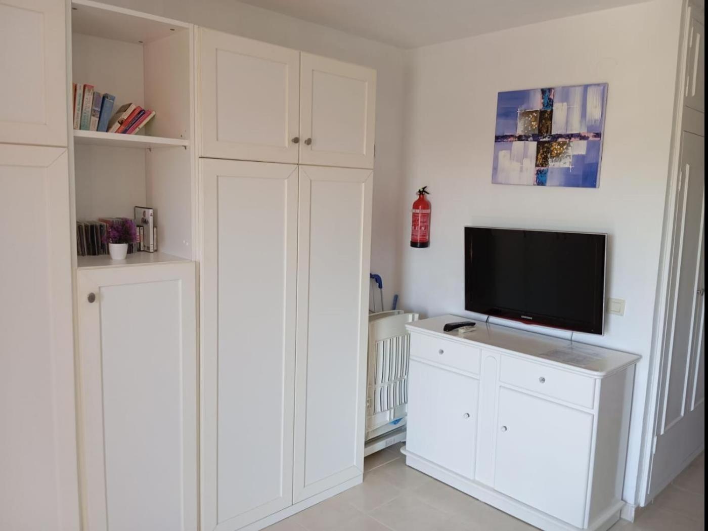 Cozy Estudio en Edificio Jupiter