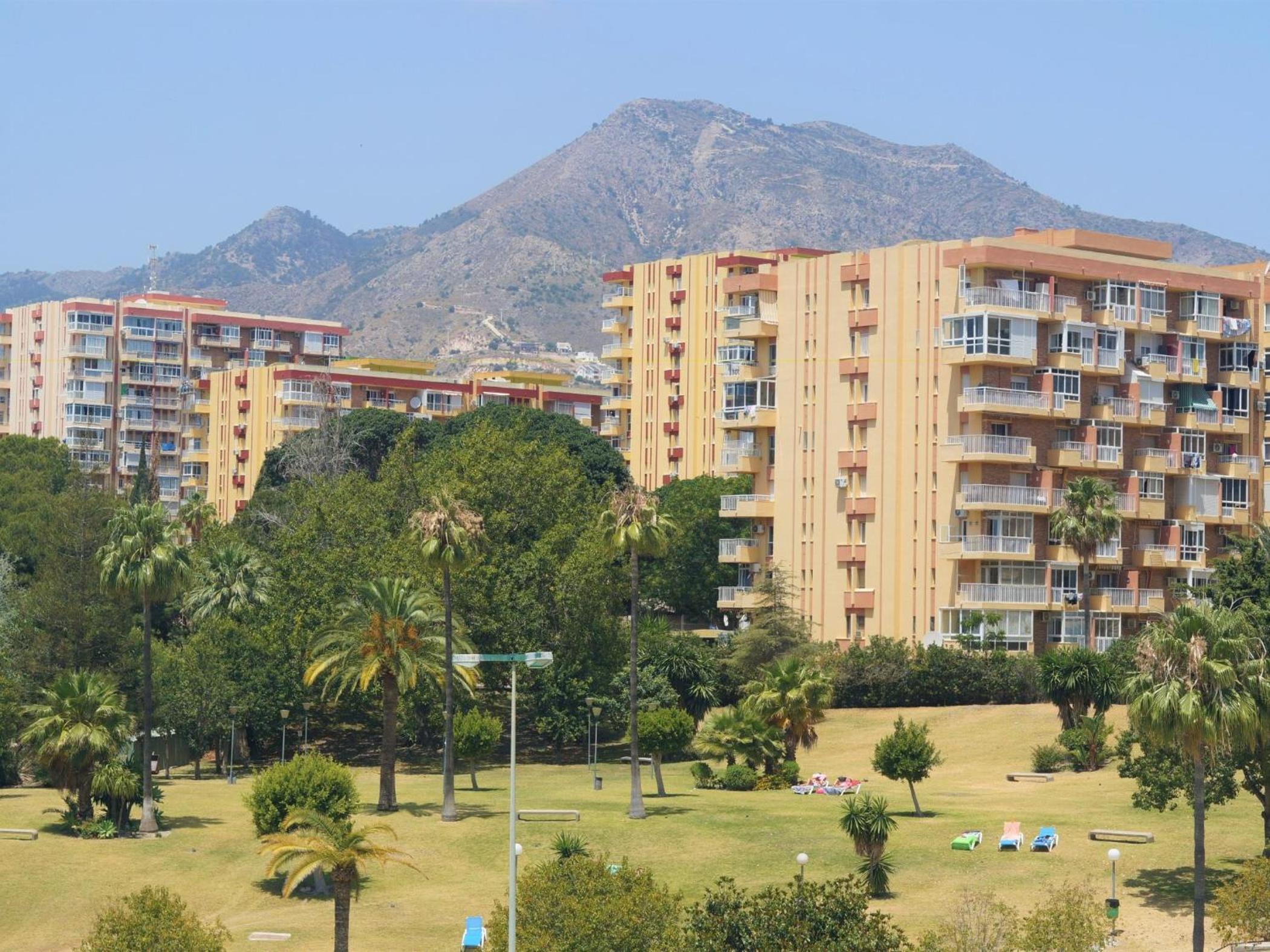 Cozy Estudio en Edificio Jupiter