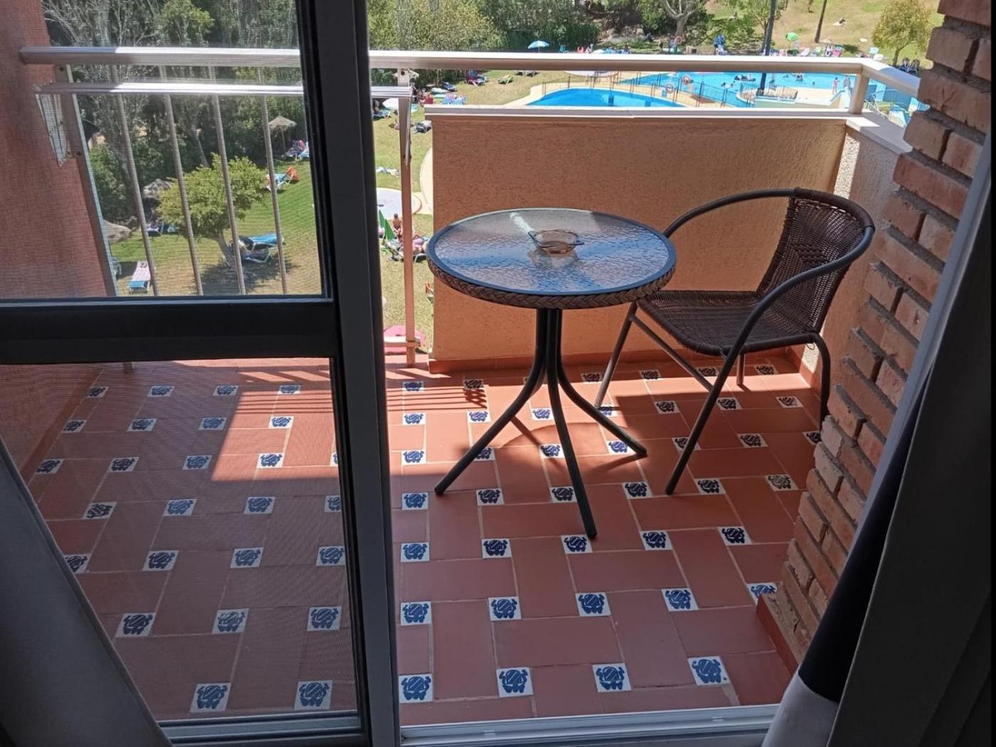 Cozy Estudio en Edificio Jupiter