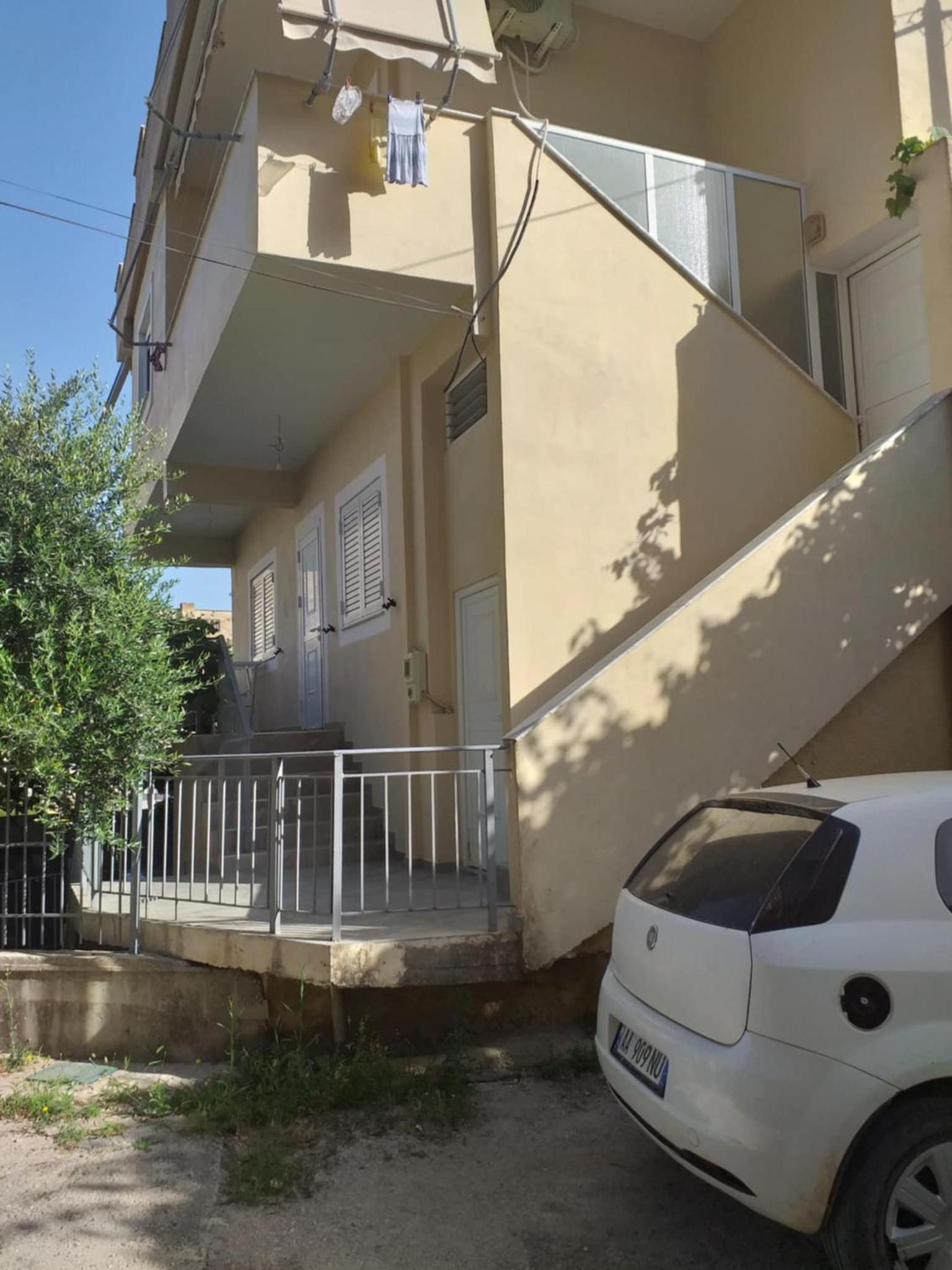 Cozy Apartment in Delvinë