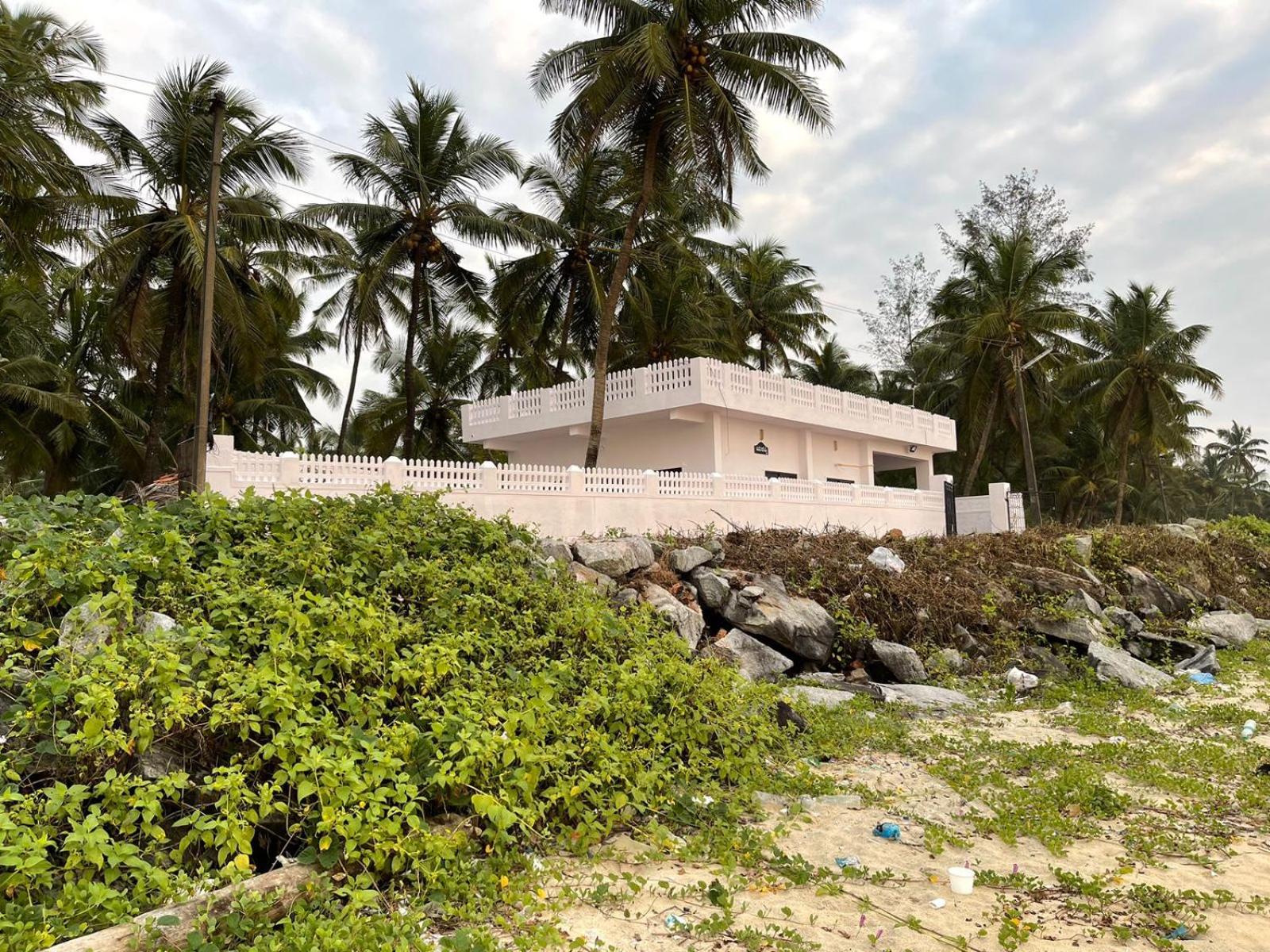 Yashasvi- Sea View Cottage