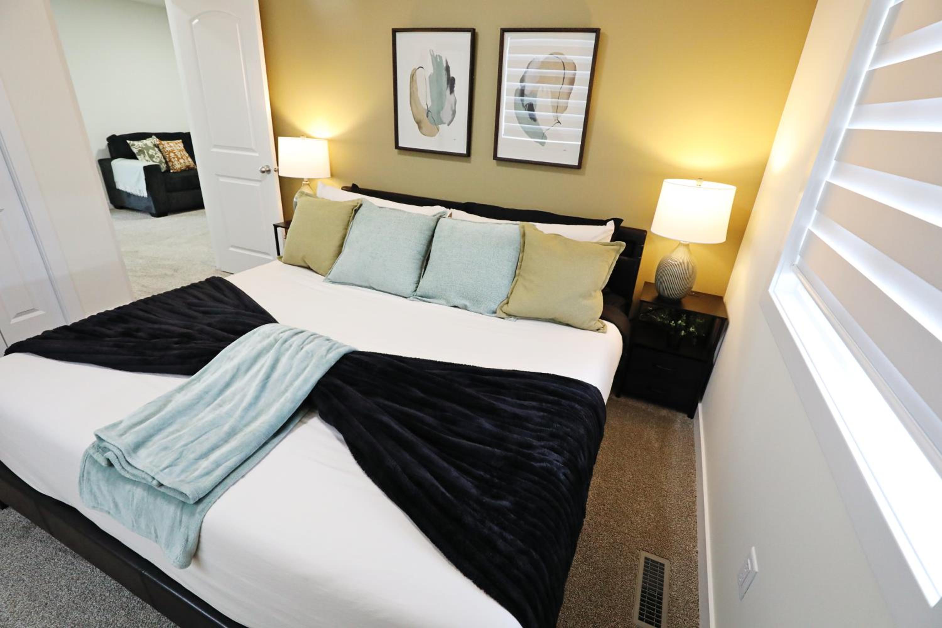 Elegant Retreat with King Beds,Golf,Disney,Near WEM