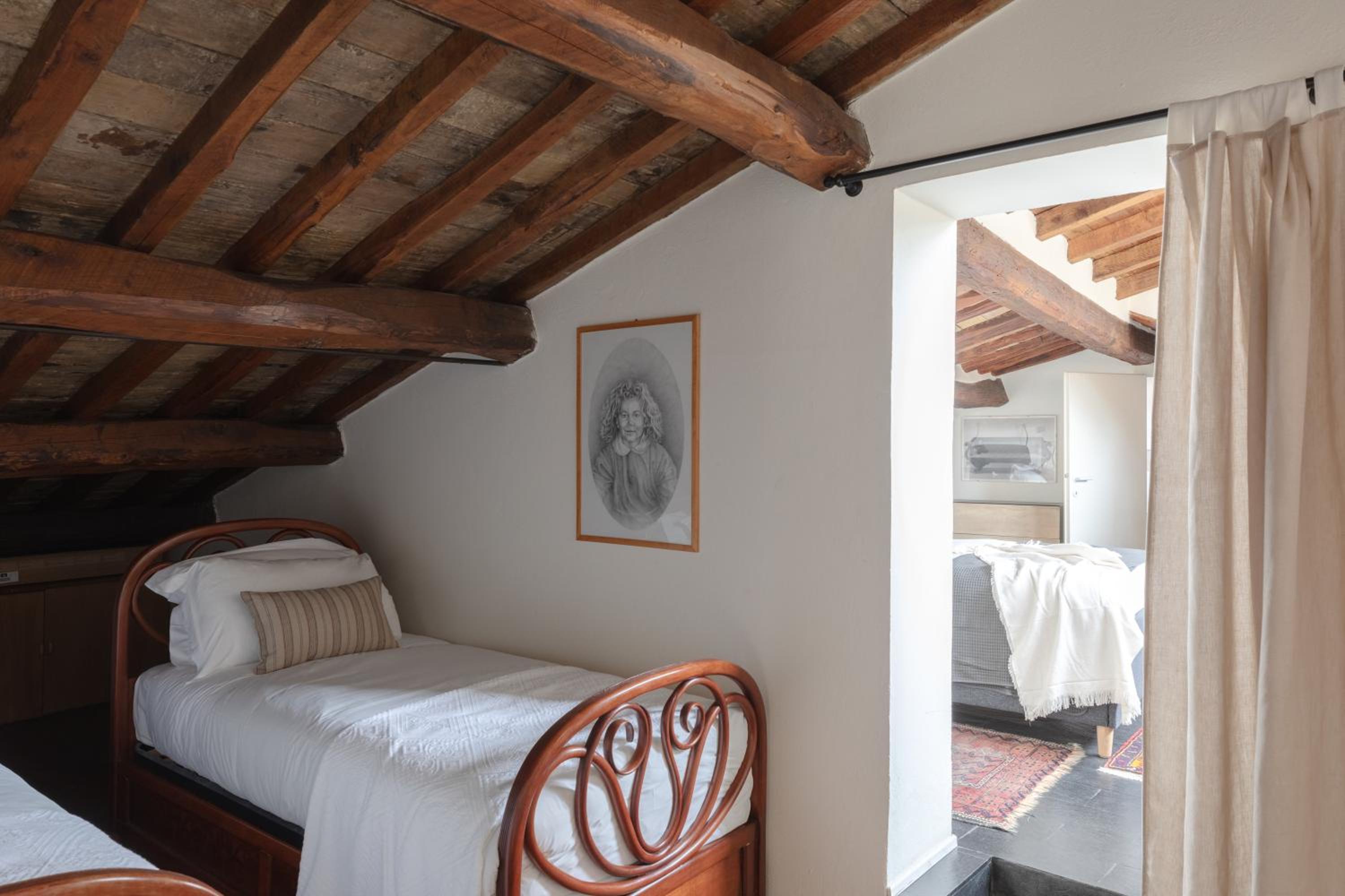 Classic and chic apartments in Trastevere