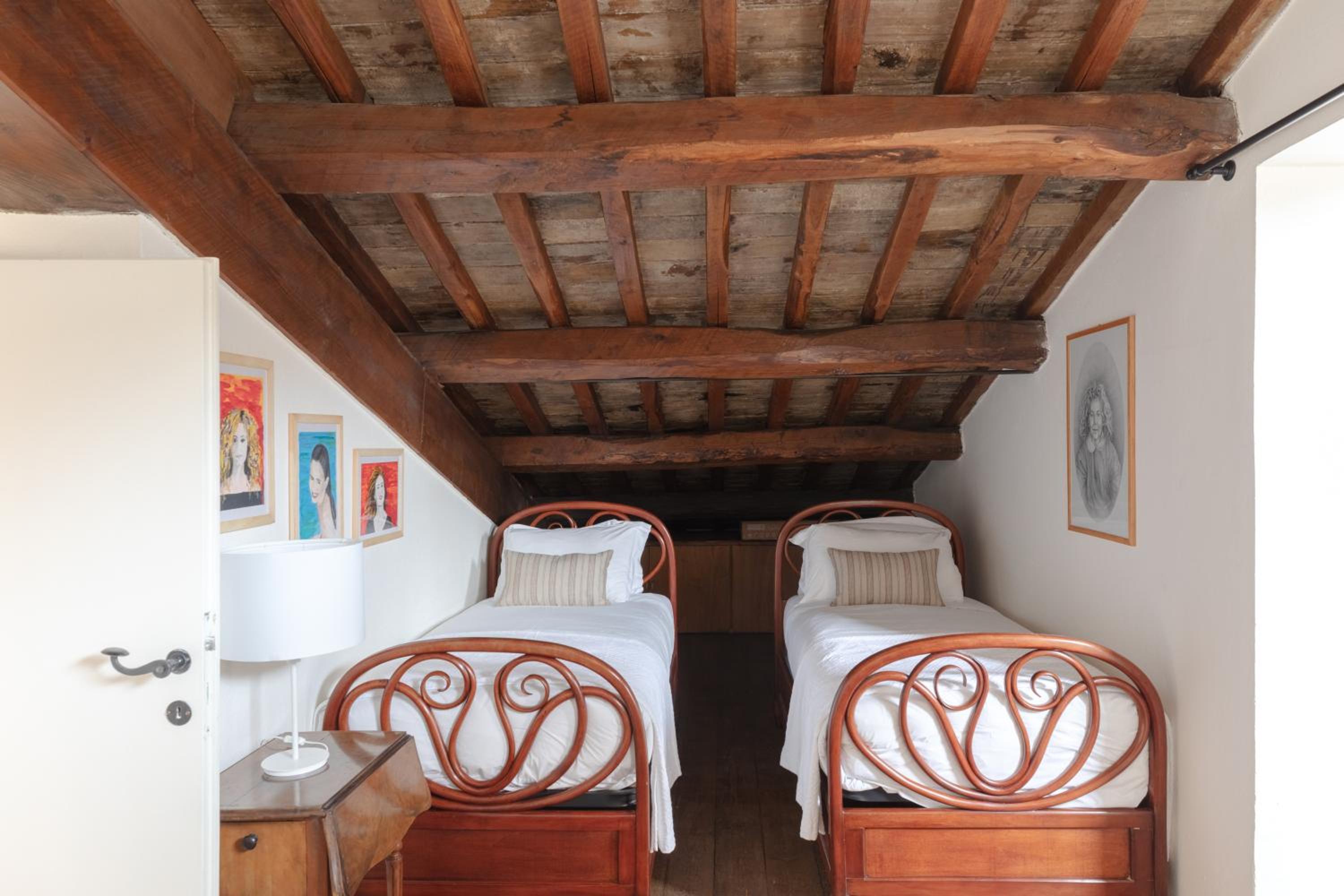 Classic and chic apartments in Trastevere