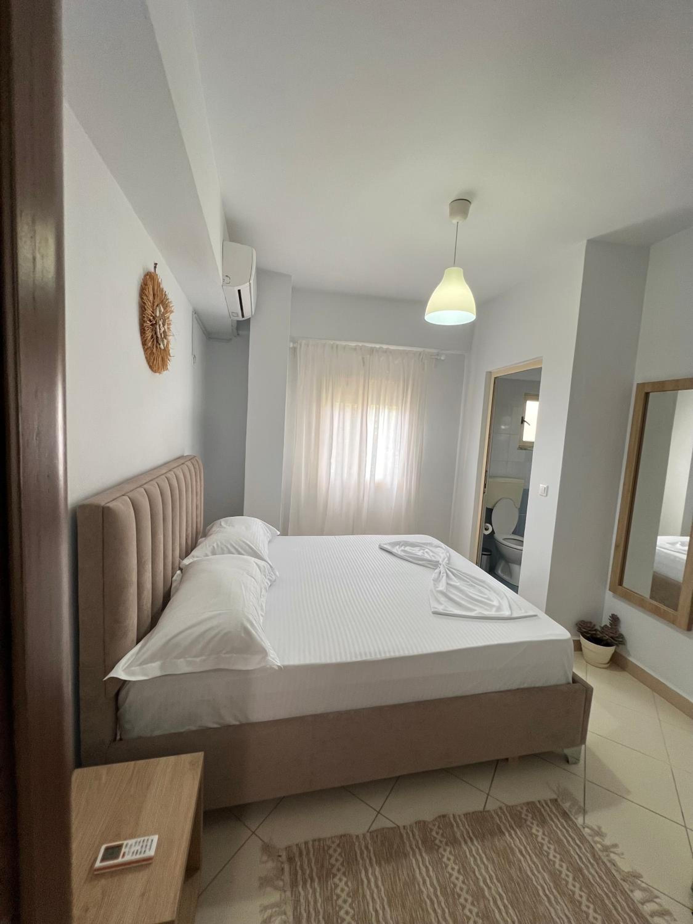 Helios Rooms