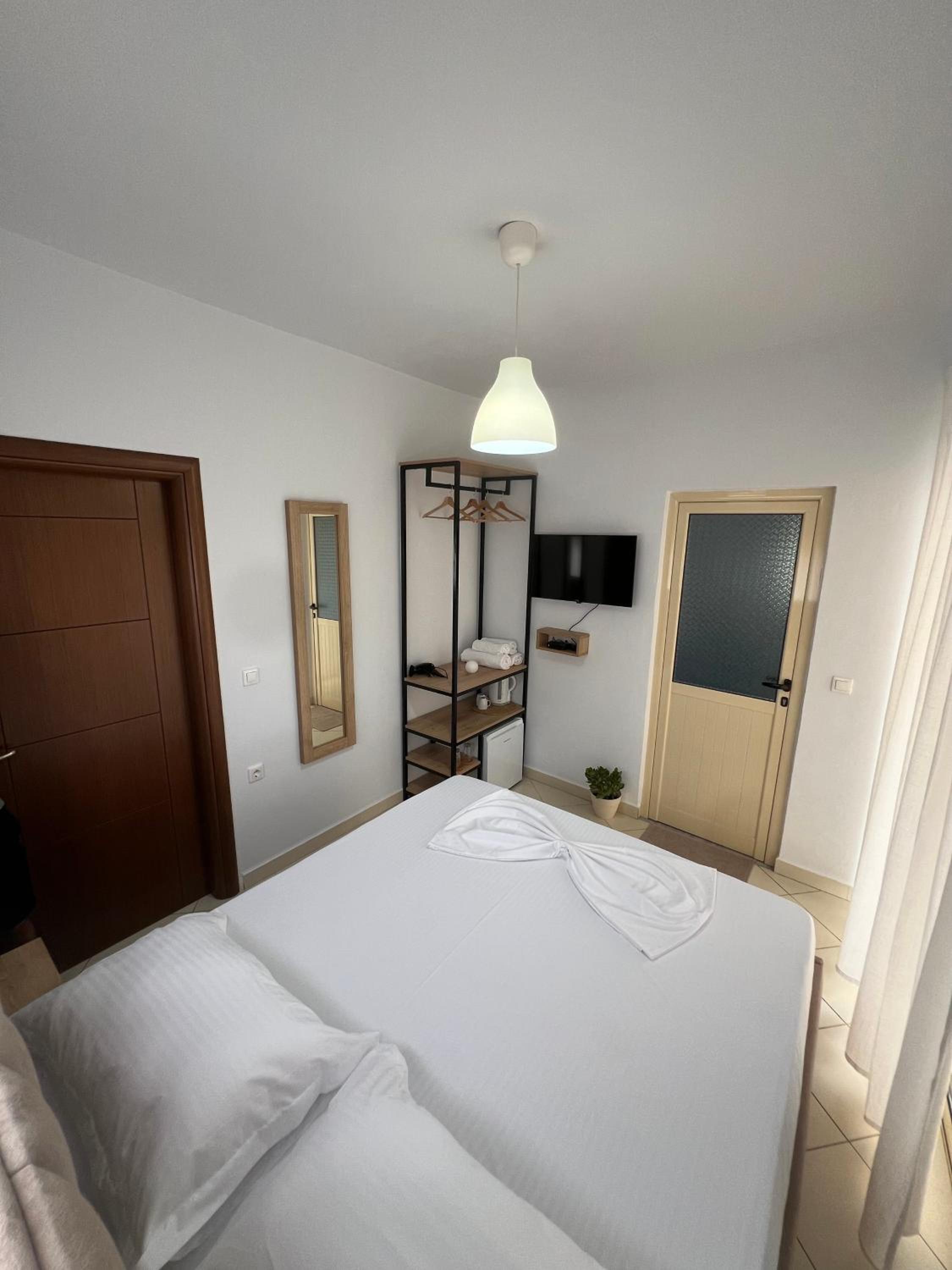 Helios Rooms