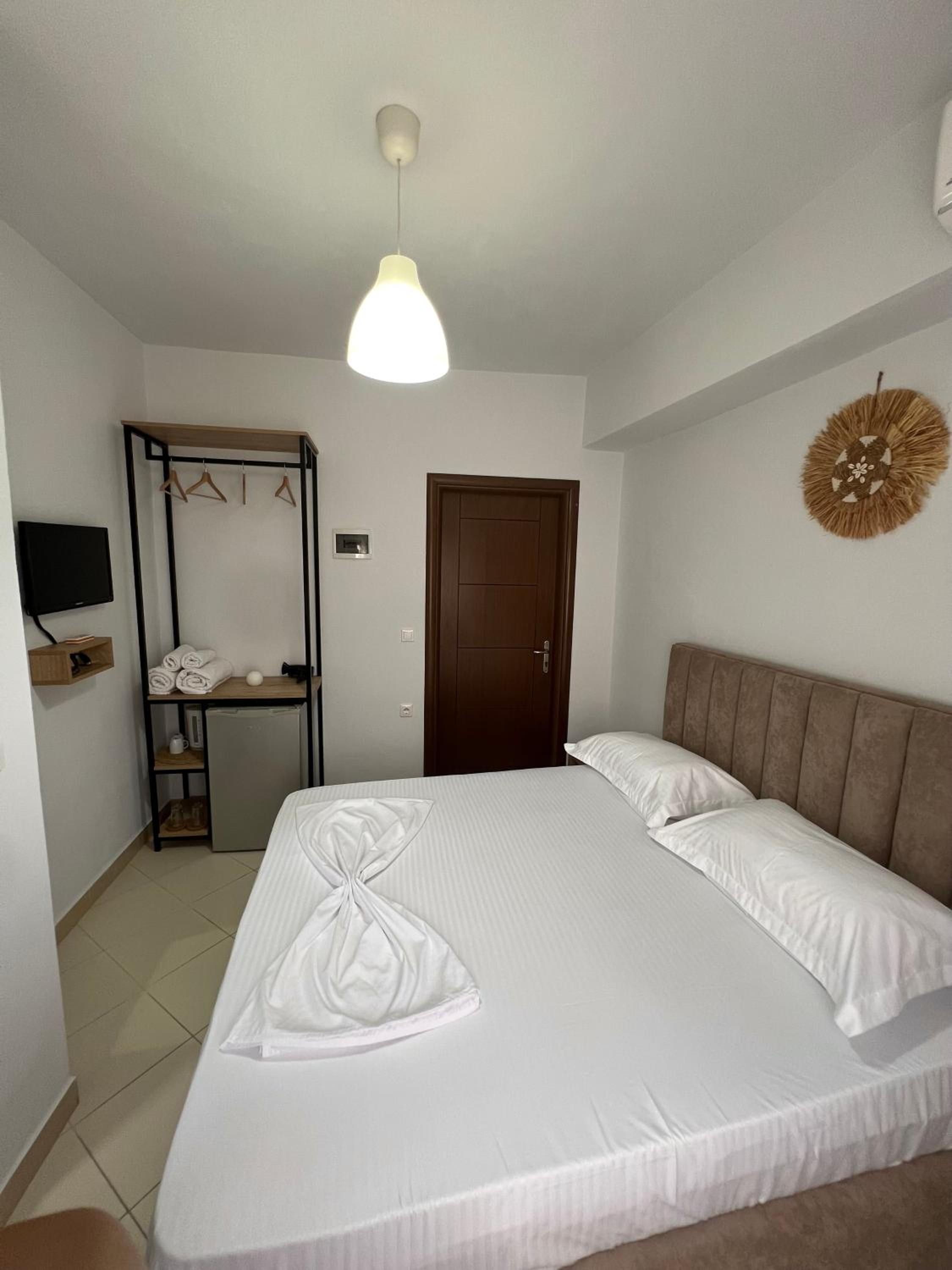 Helios Rooms