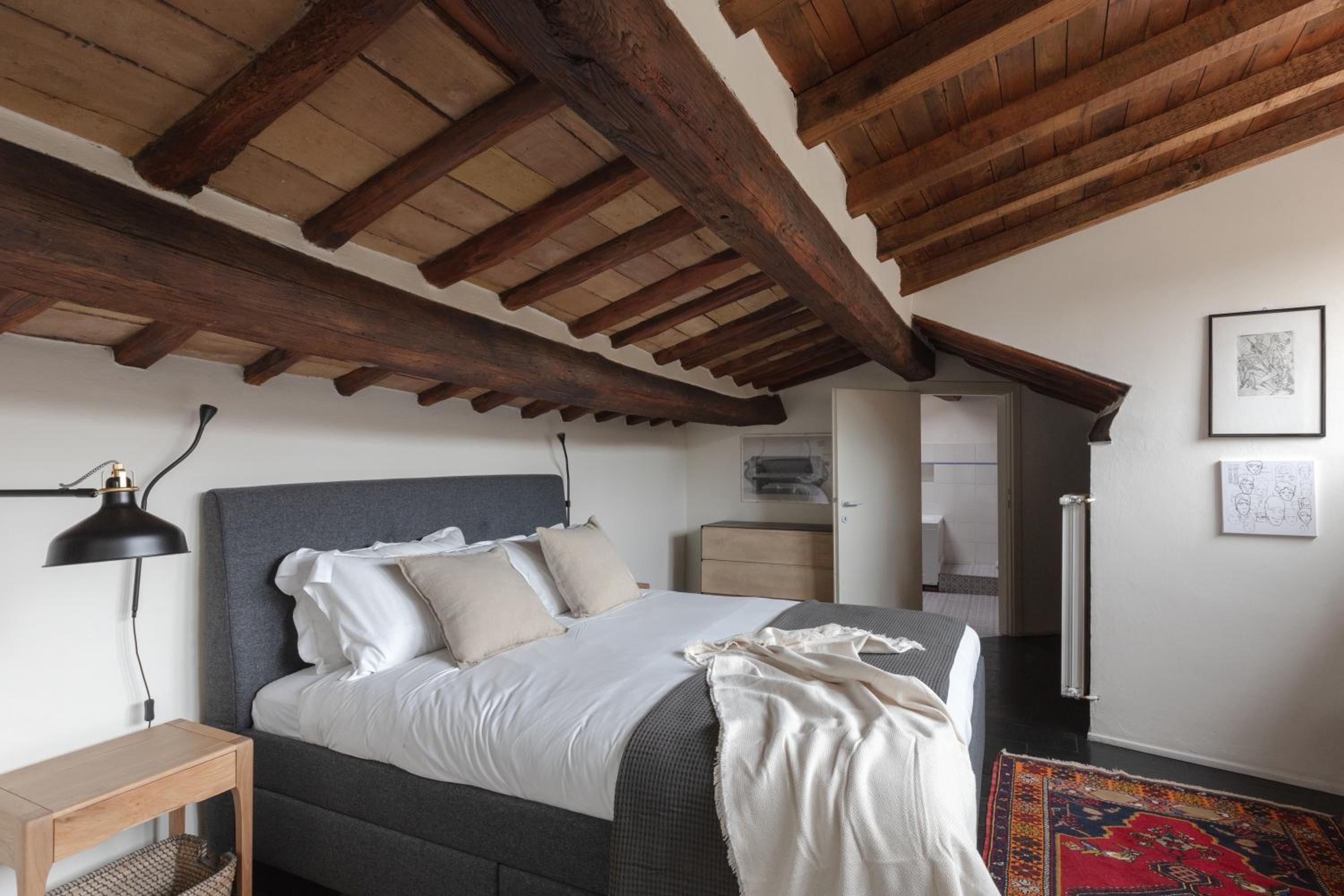 Classic and chic apartments in Trastevere