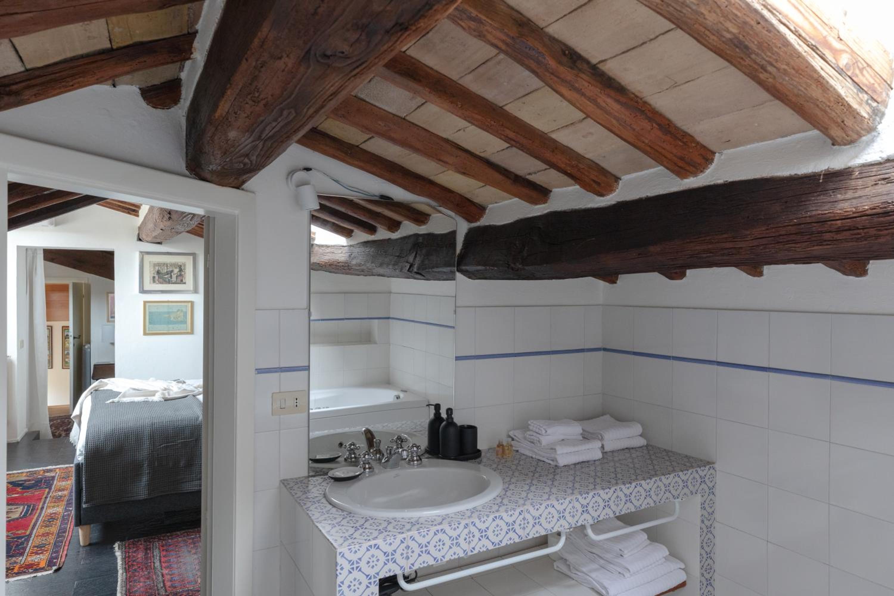 Classic and chic apartments in Trastevere