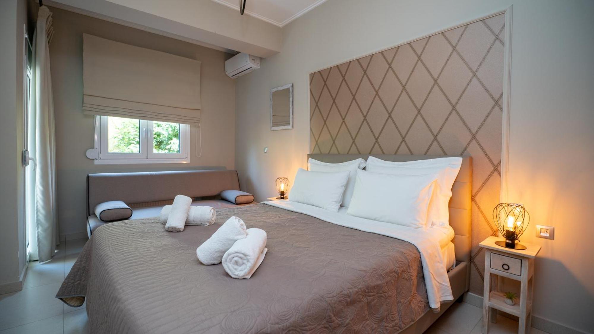 Mary's Modern and Elegant apartment photo 3