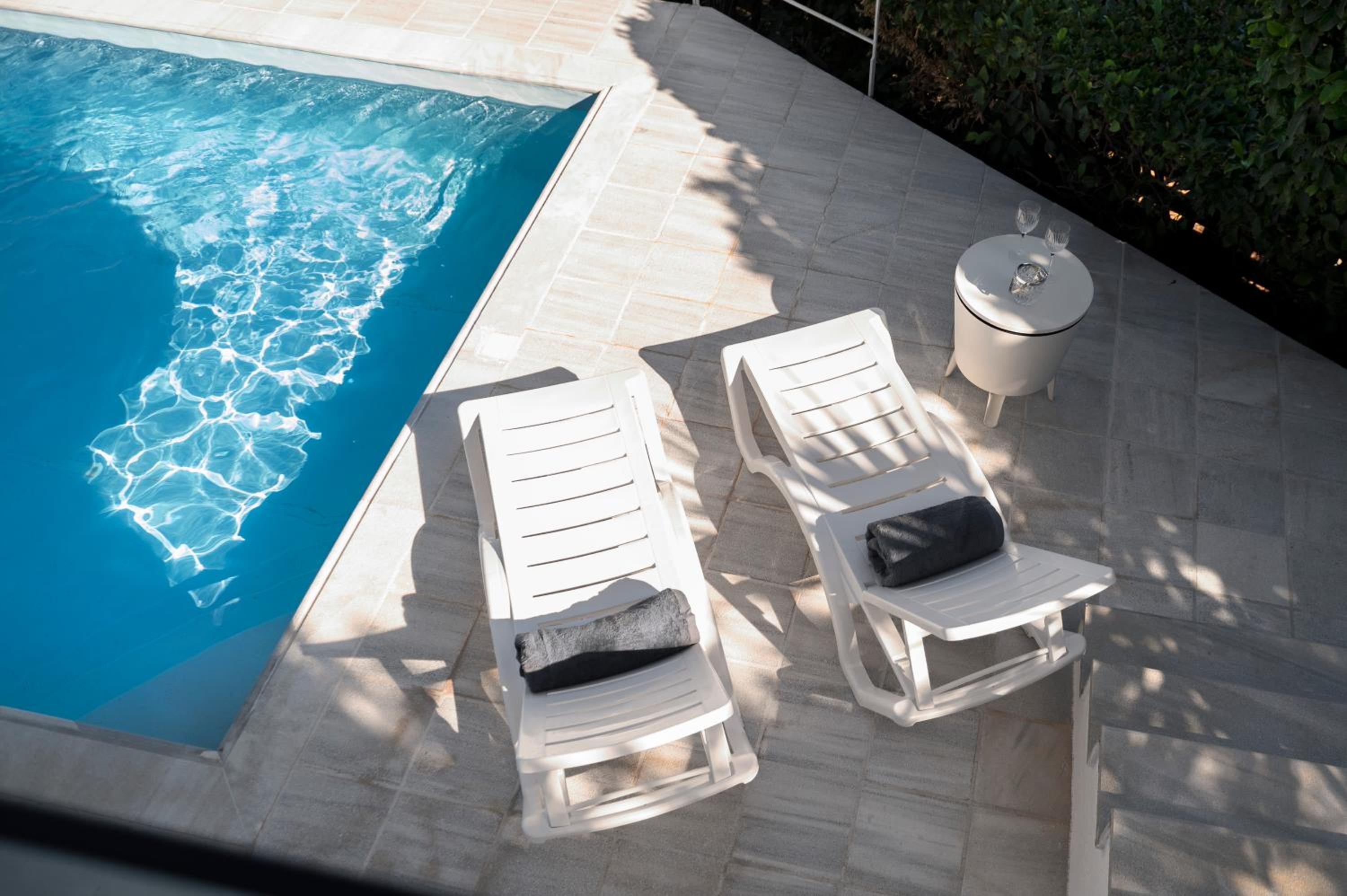 Luxury Sea View Residence with pool -Attika Riviera