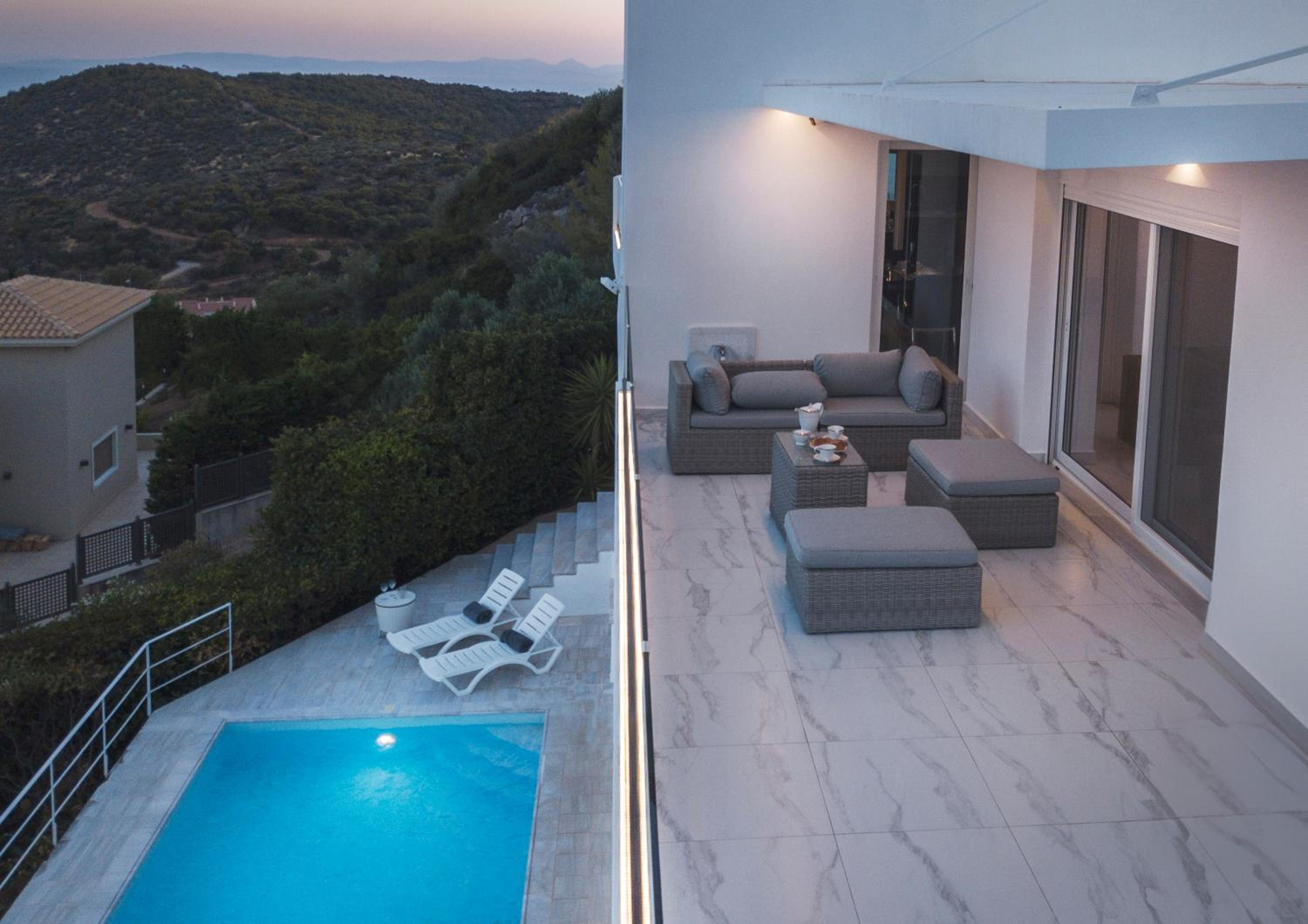 Luxury Sea View Residence with pool -Attika Riviera
