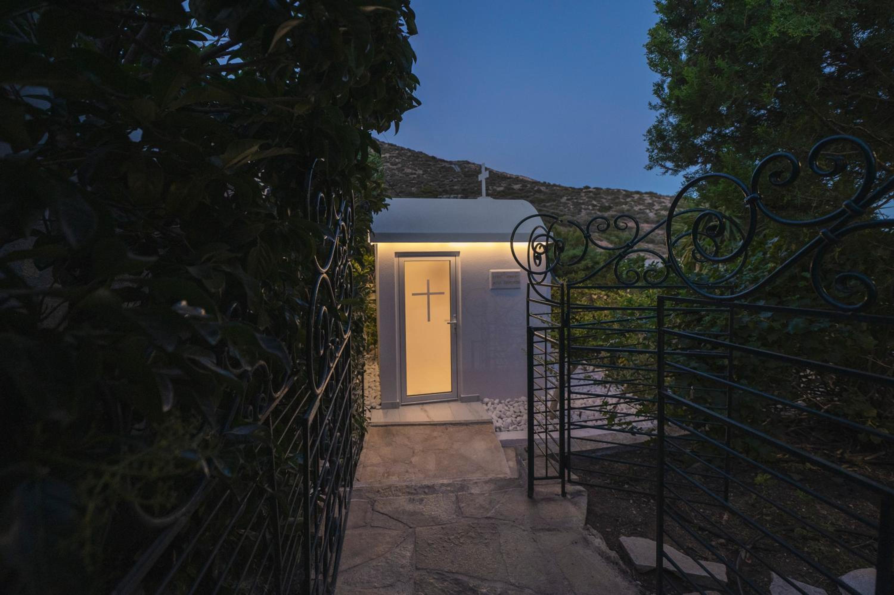 Luxury Sea View Residence with pool -Attika Riviera