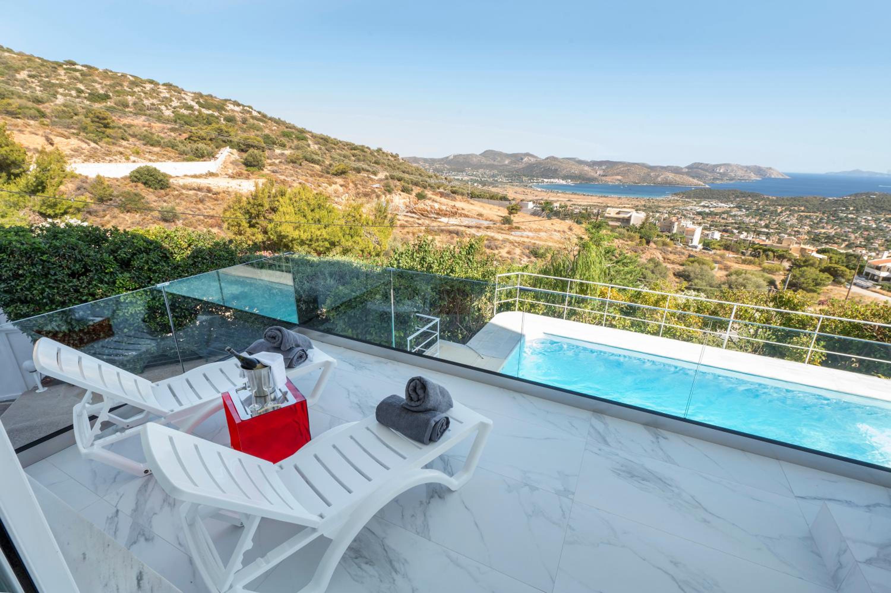 Luxury Sea View Residence with pool -Attika Riviera