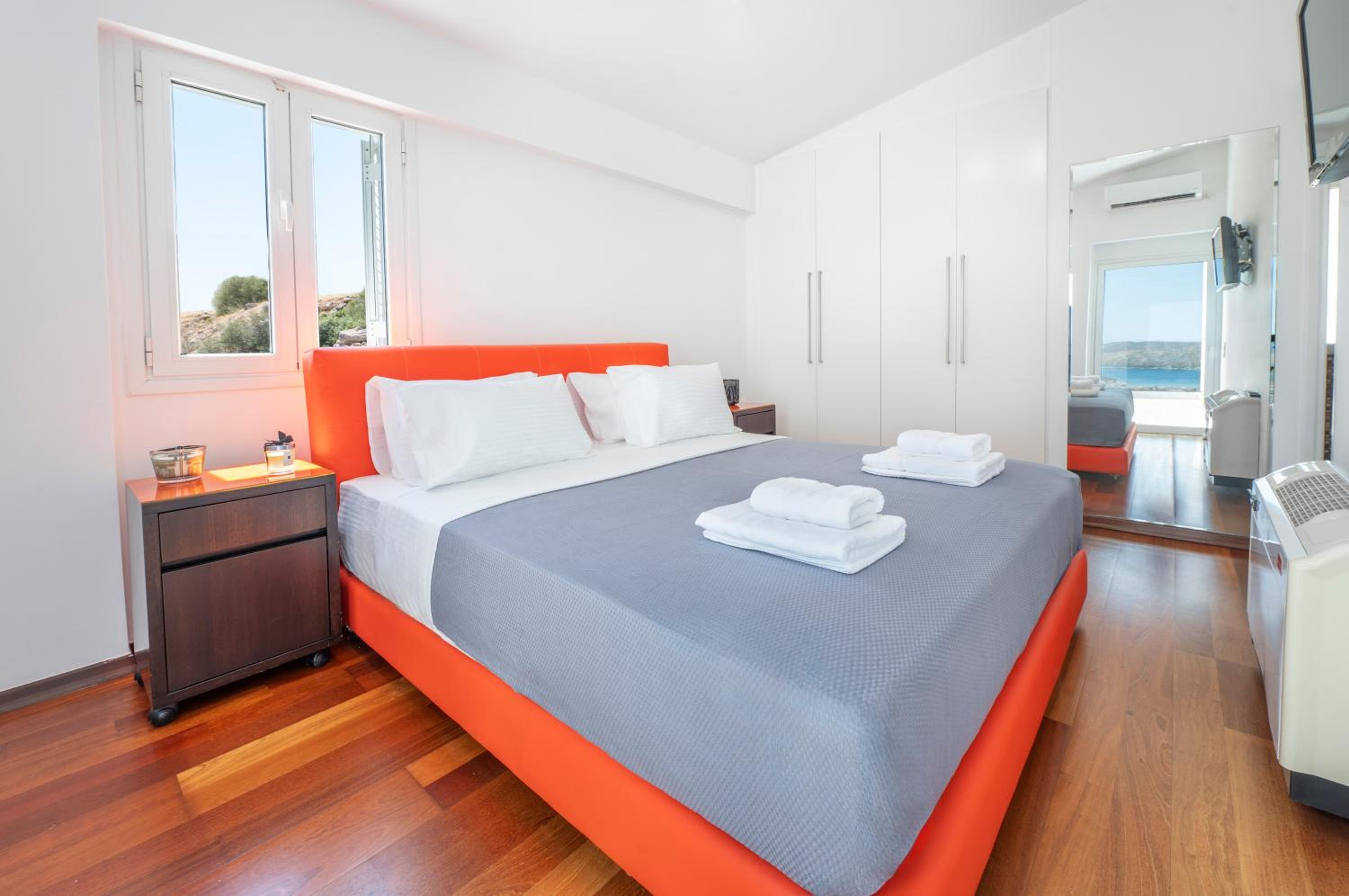 Luxury Sea View Residence with pool -Attika Riviera