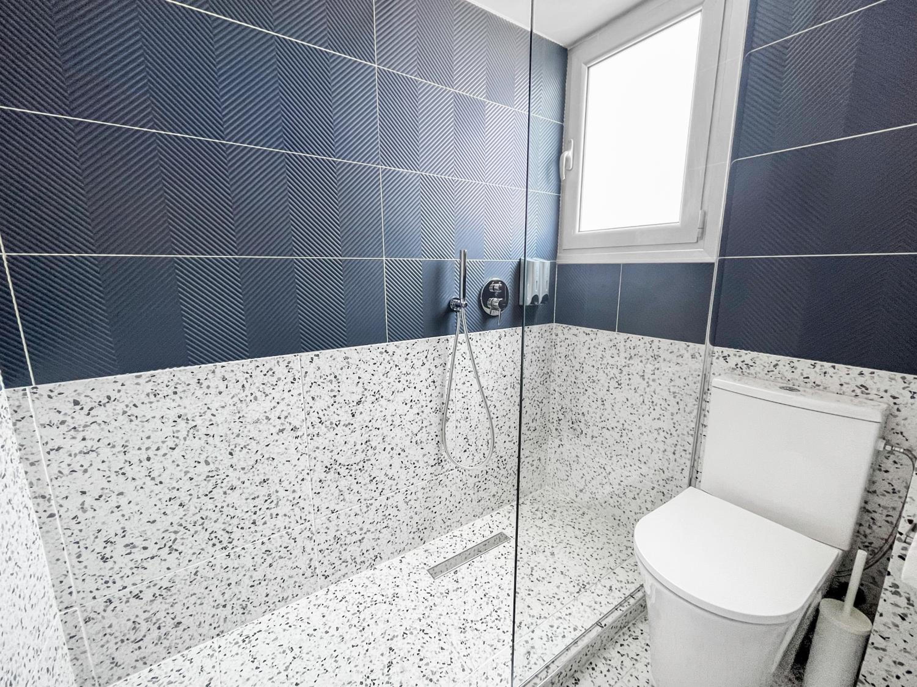 Terrazzo style 2 bedroom 2bathroom Apartment