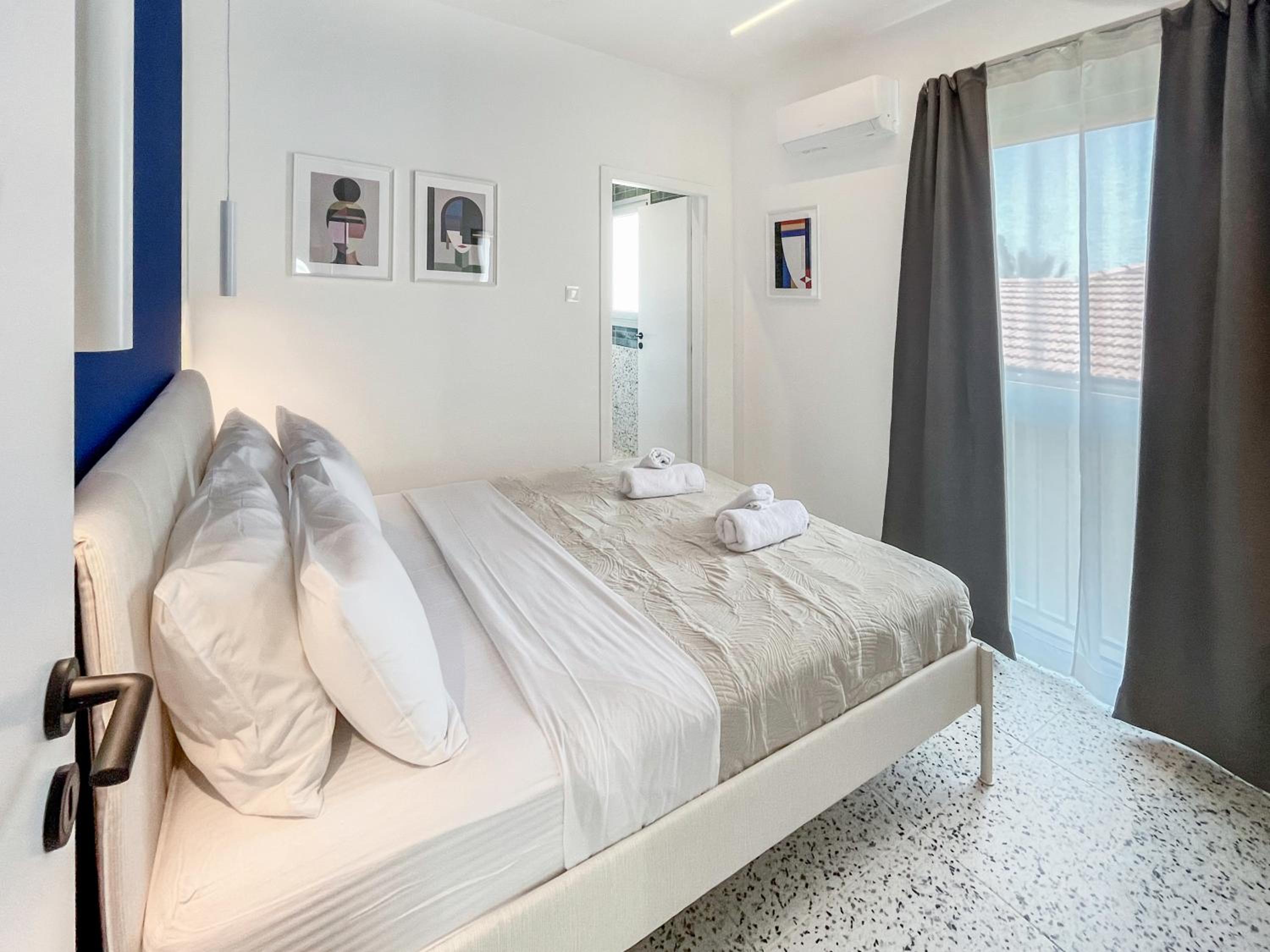 Terrazzo style 2 bedroom 2bathroom Apartment