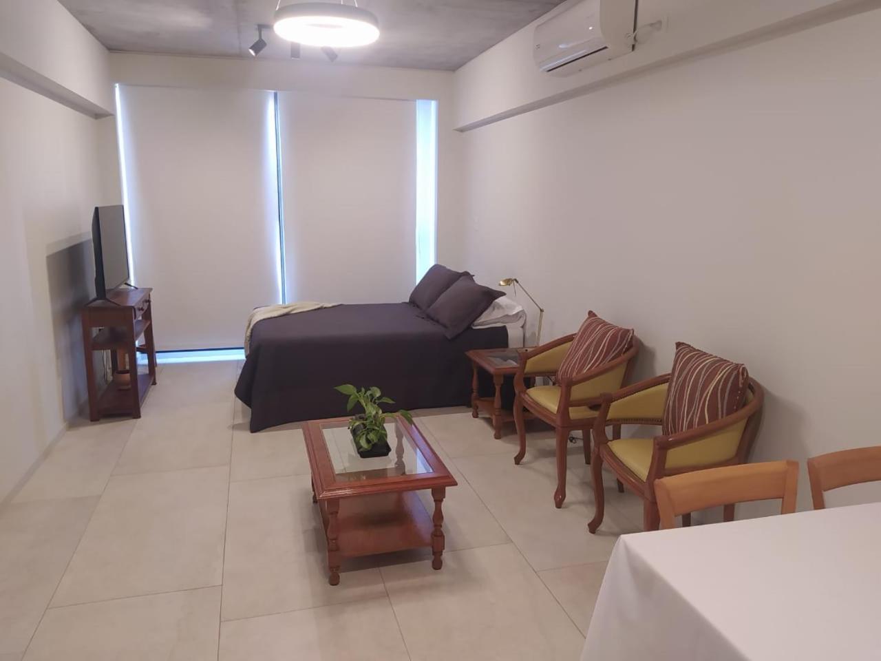 V. Palermotango, Departamento a estrenar, luminoso