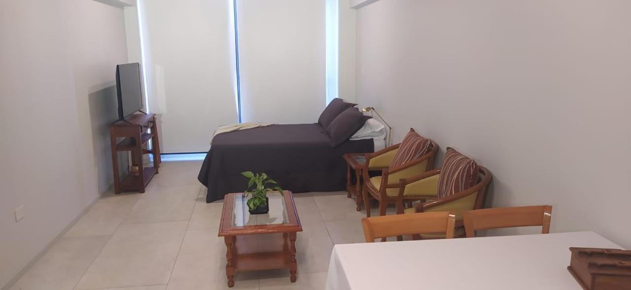 V. Palermotango, Departamento a estrenar, luminoso