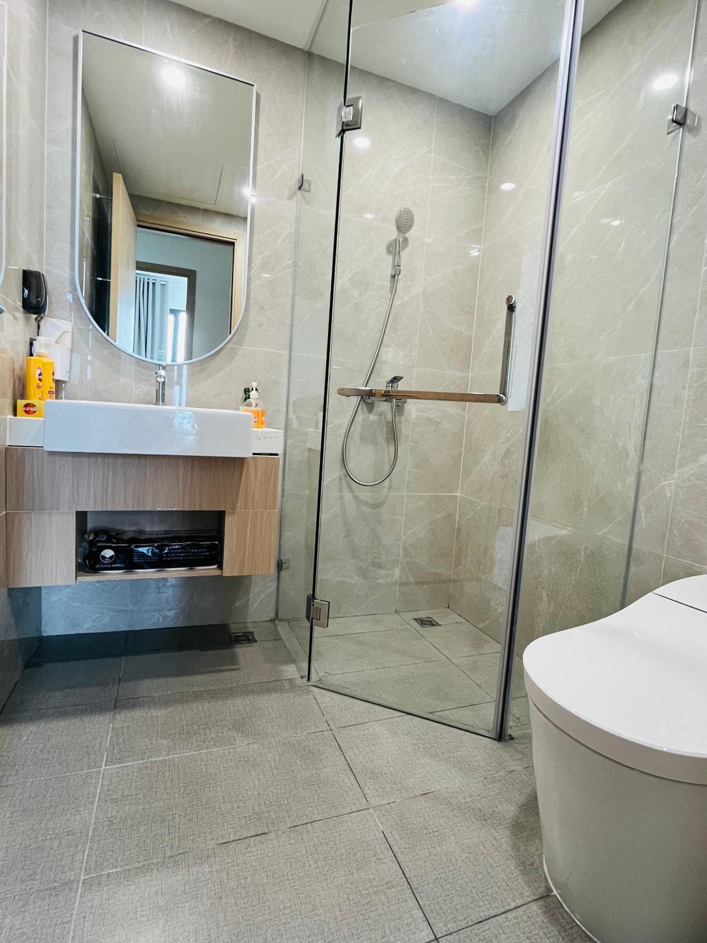 May Homes - Masterise Centre Point D view 2