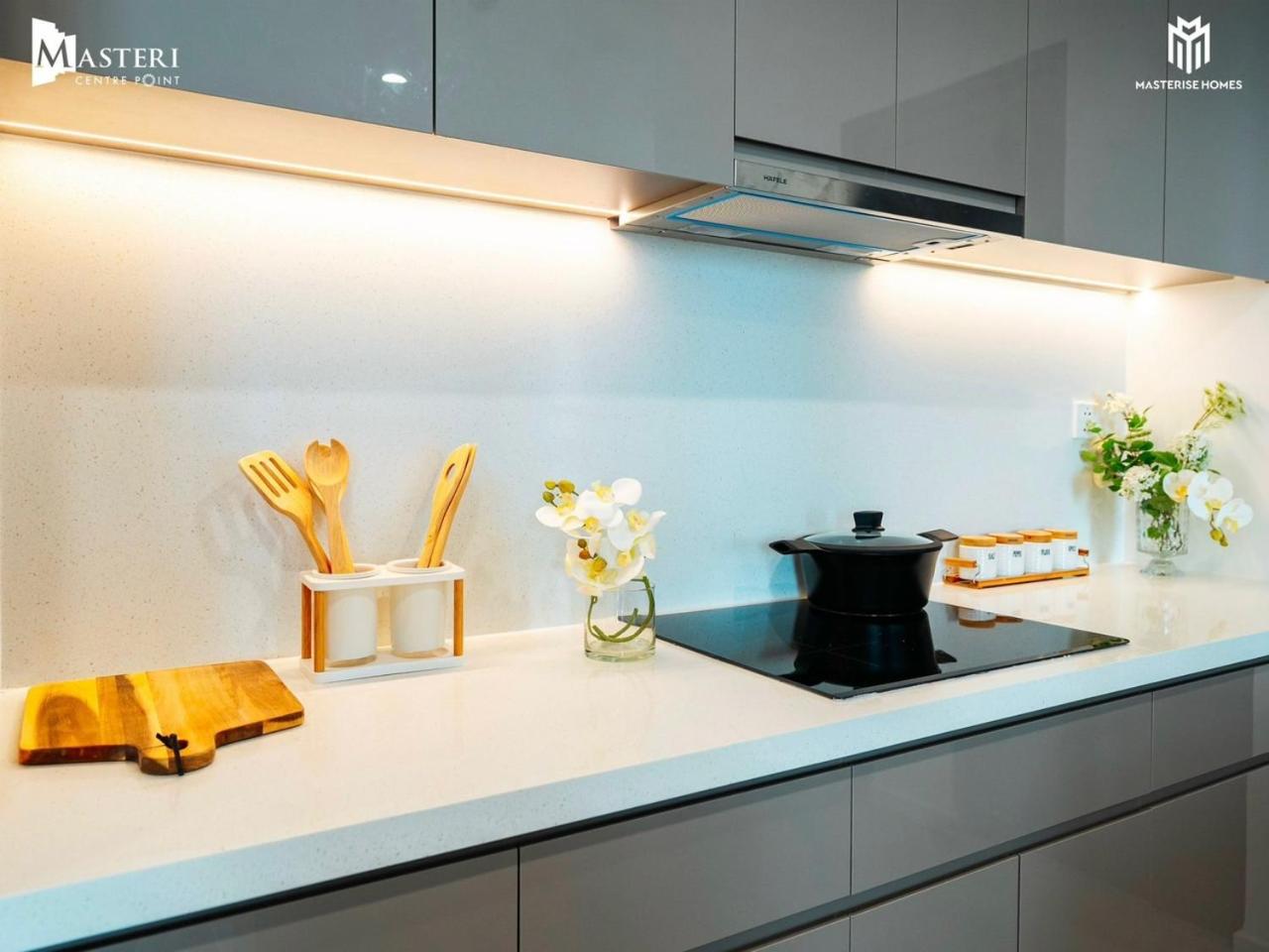 May Homes - Masterise Centre Point D view 4