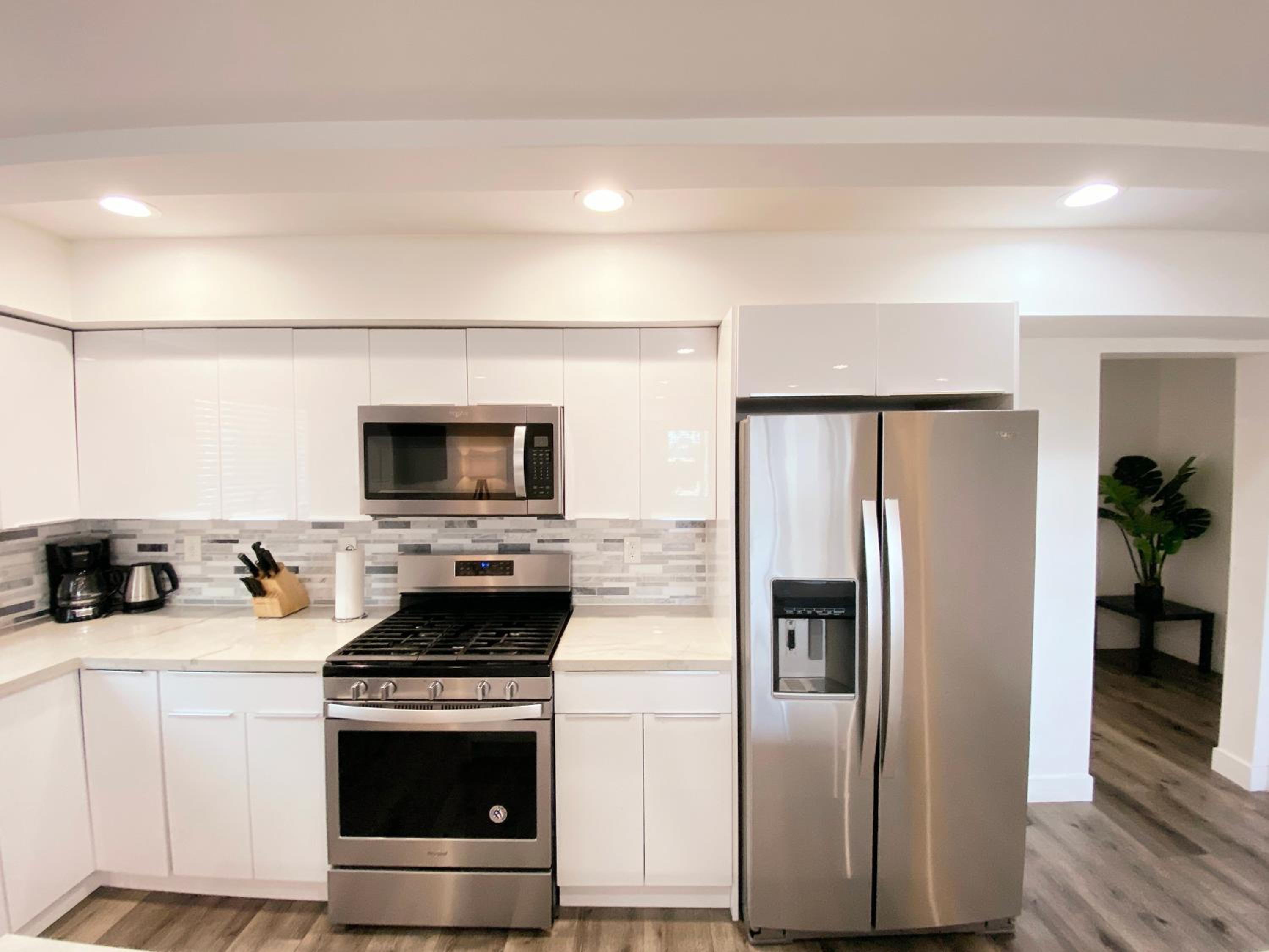 Modern 3BR Home in Mid-City