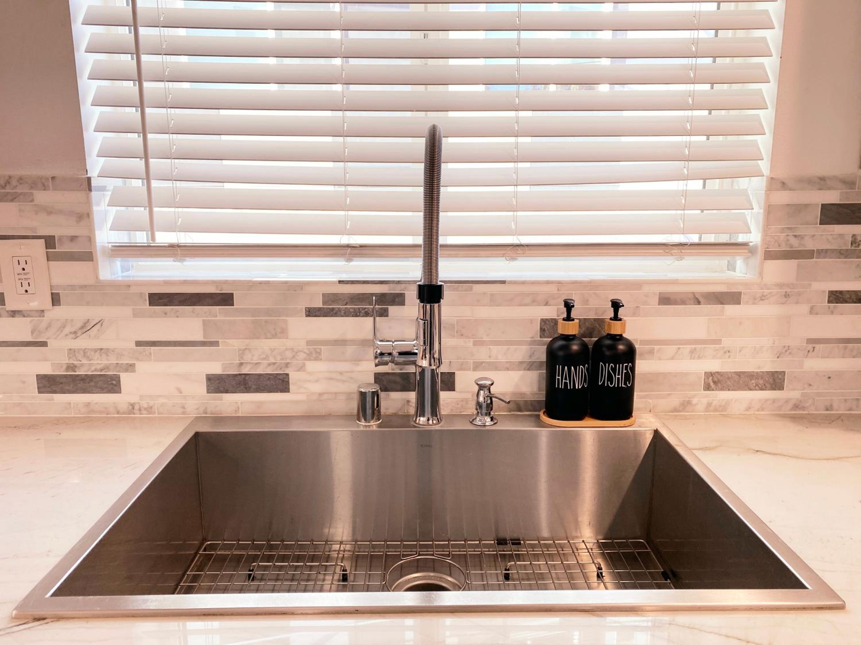 Modern 3BR Home in Mid-City