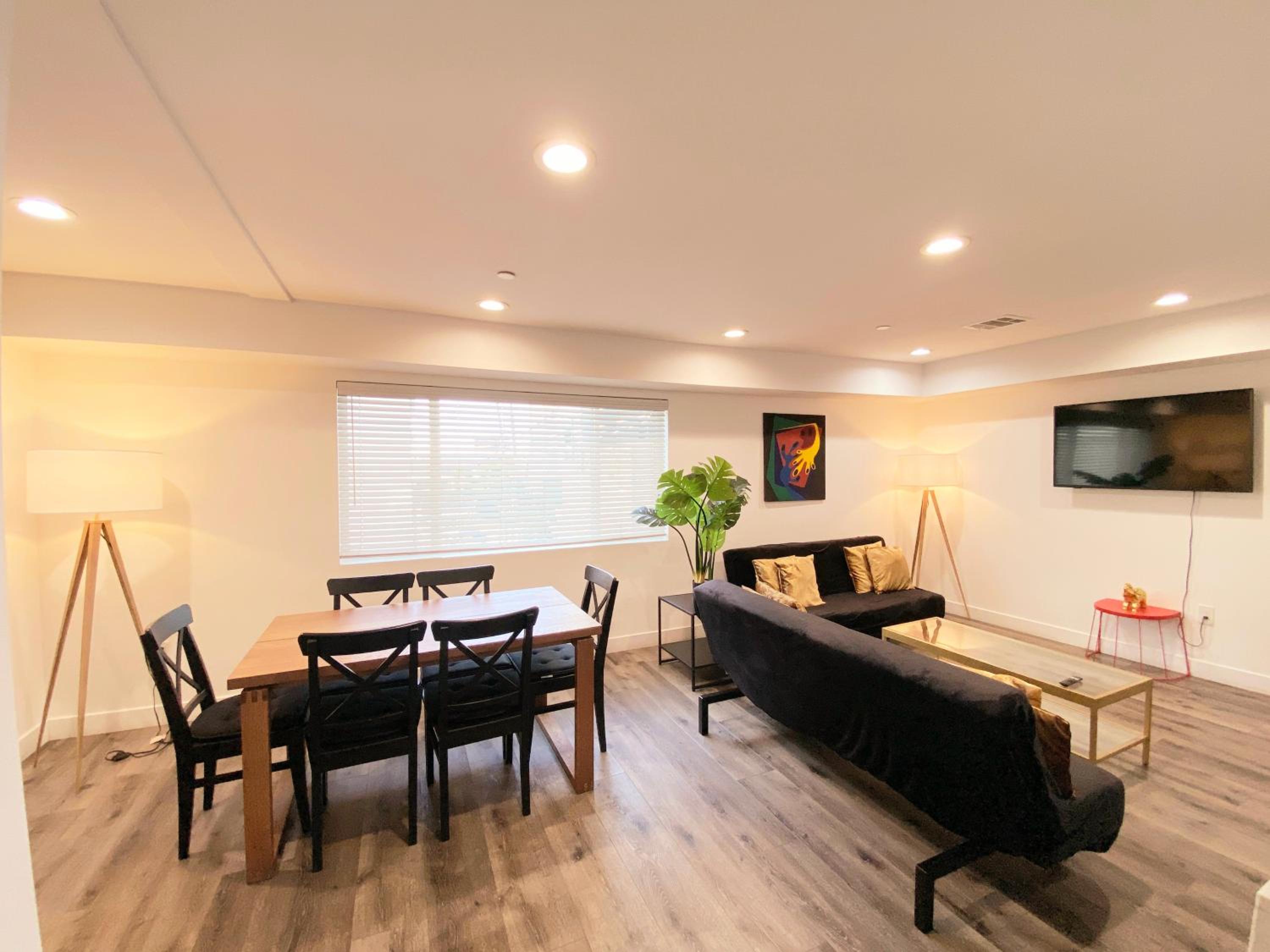Modern 3BR Home in Mid-City