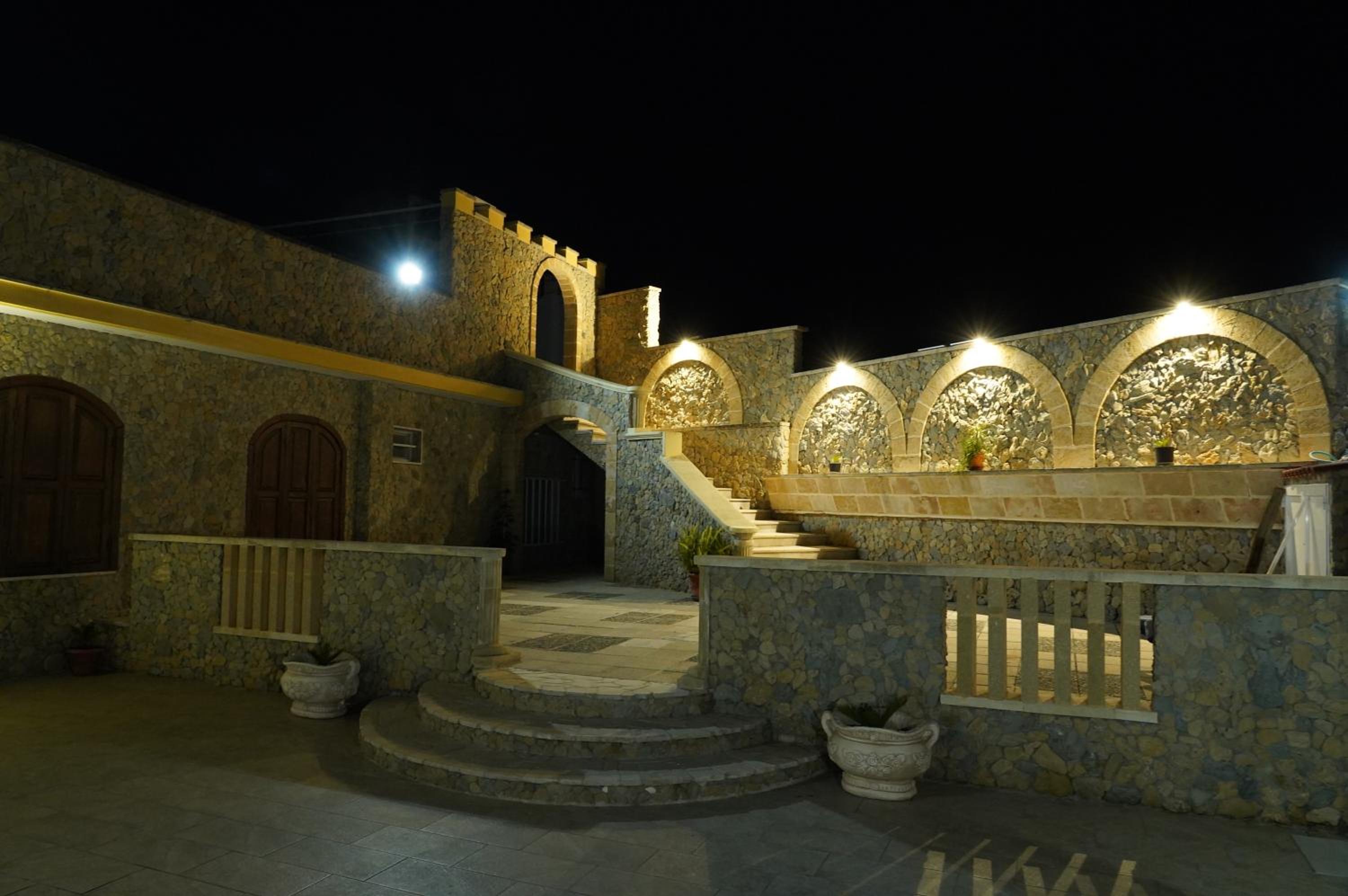 Photo 43