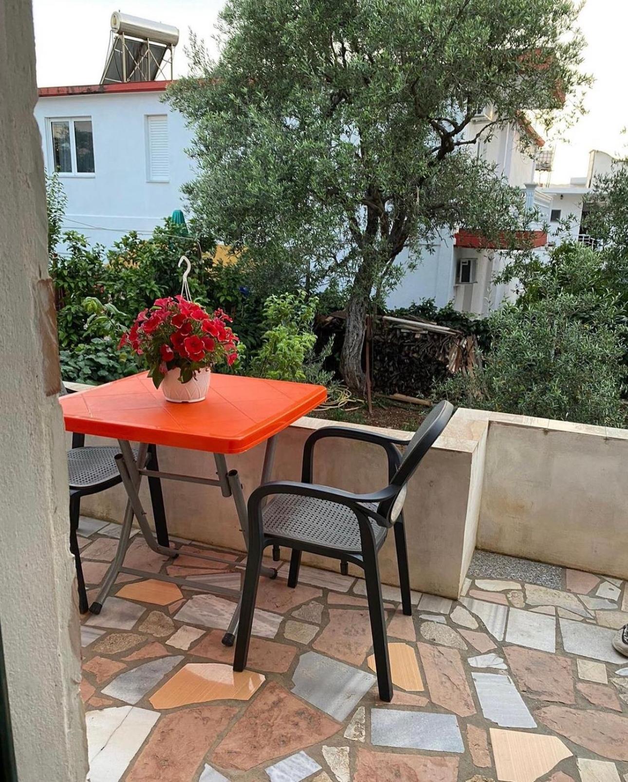 White Stone Apartments Ksamil