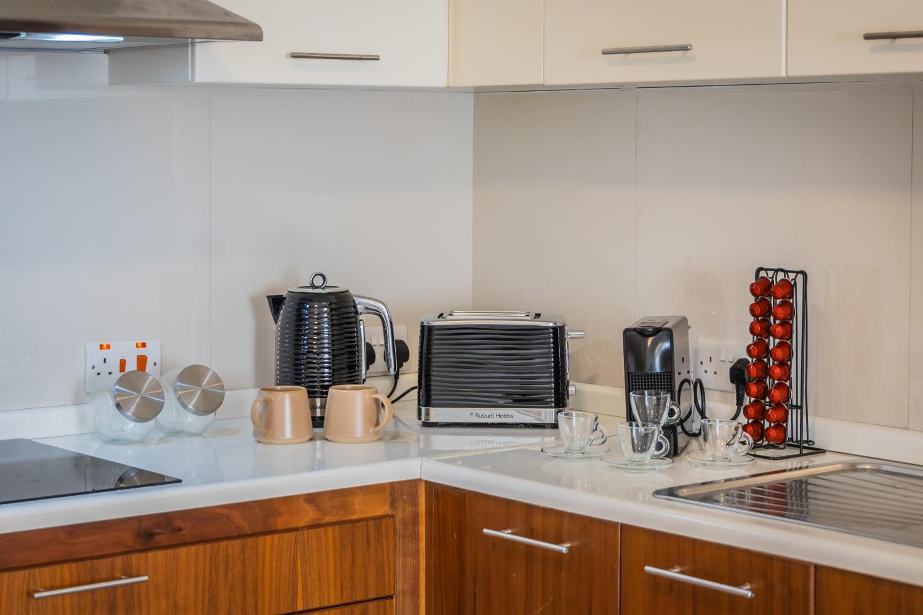 Stunning 1-Bed Apartment In Heart of Valletta view 5