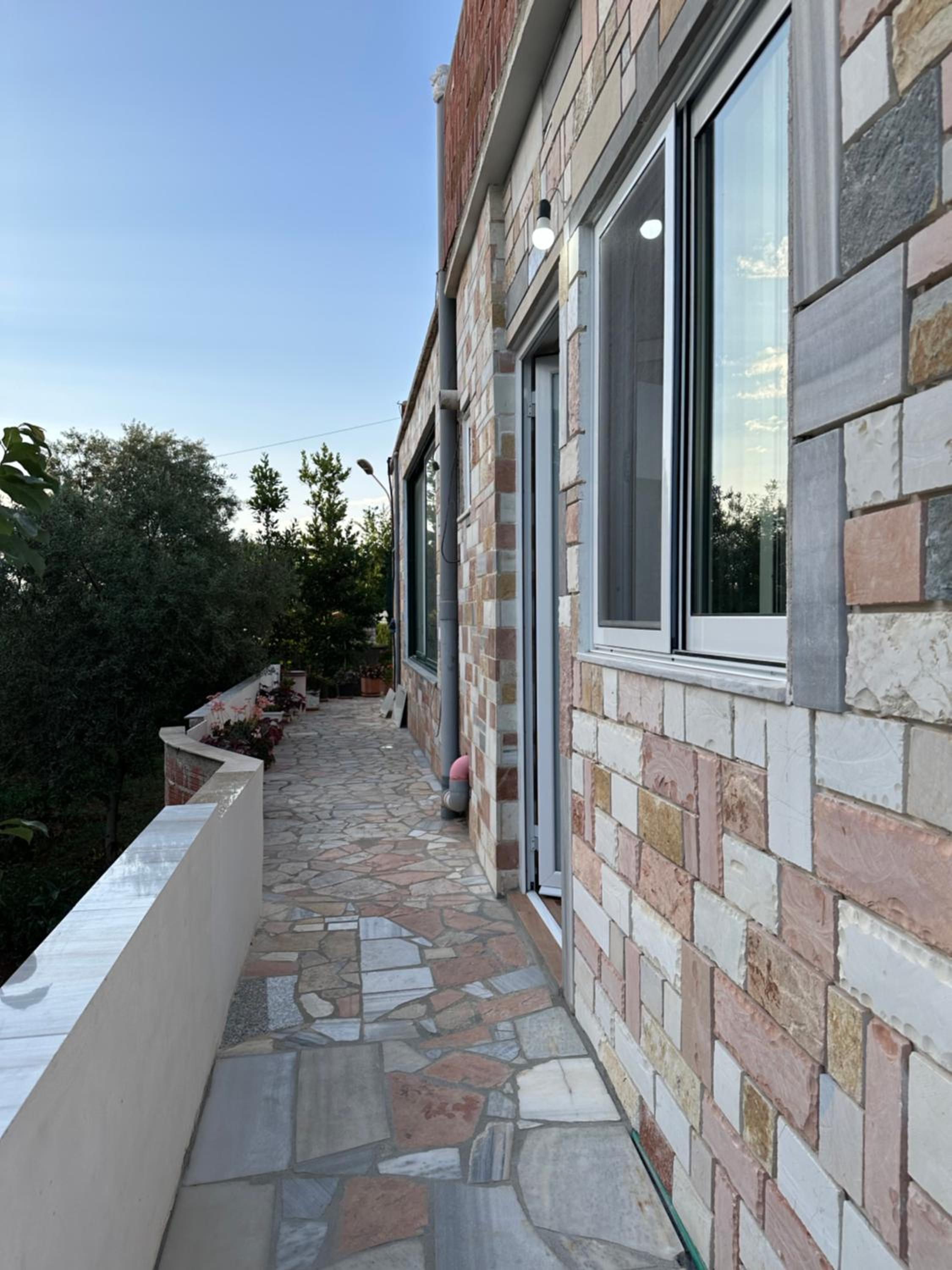 White Stone Apartments Ksamil