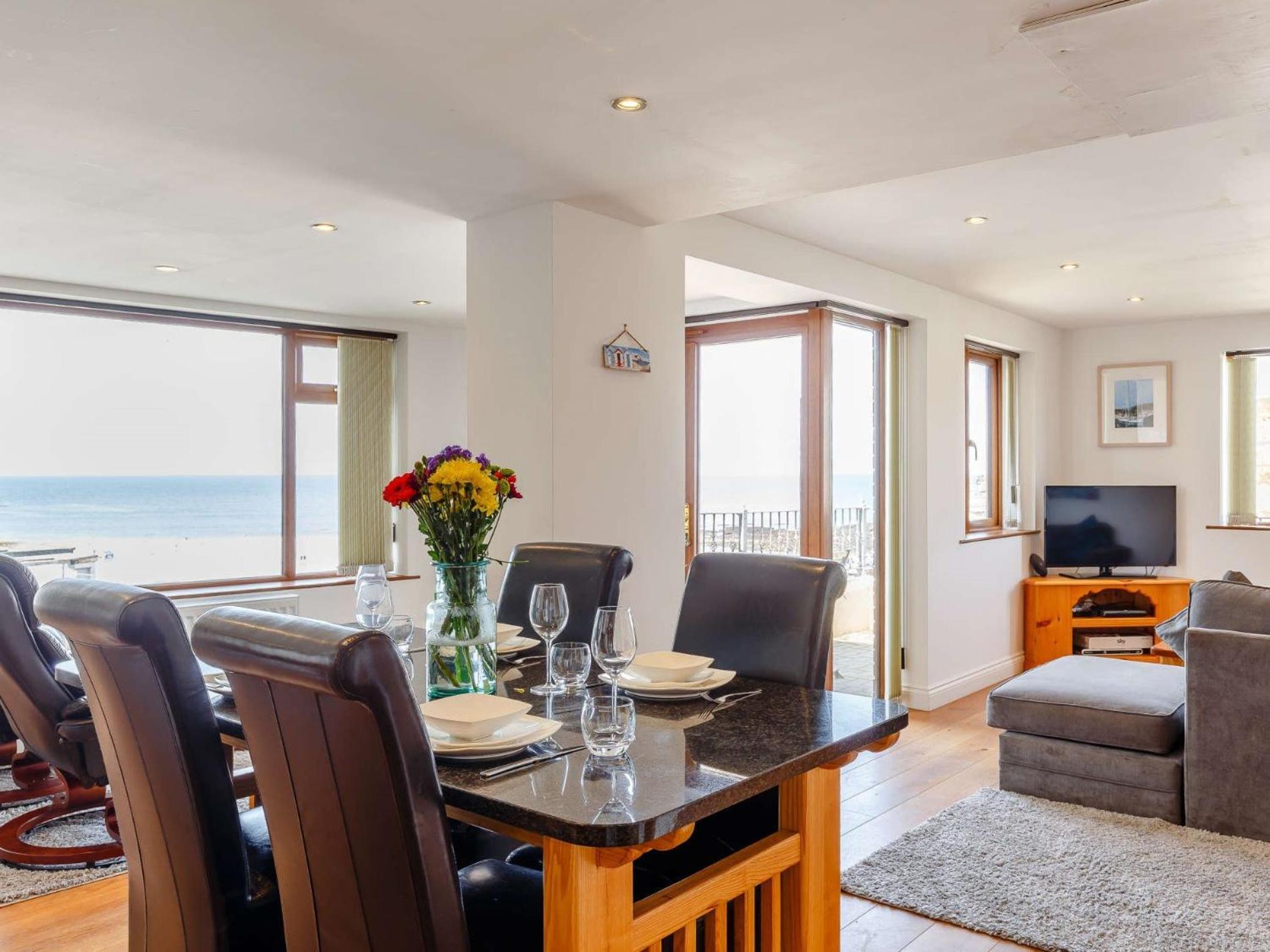 2 Bed in Redruth oc-sanap view 3