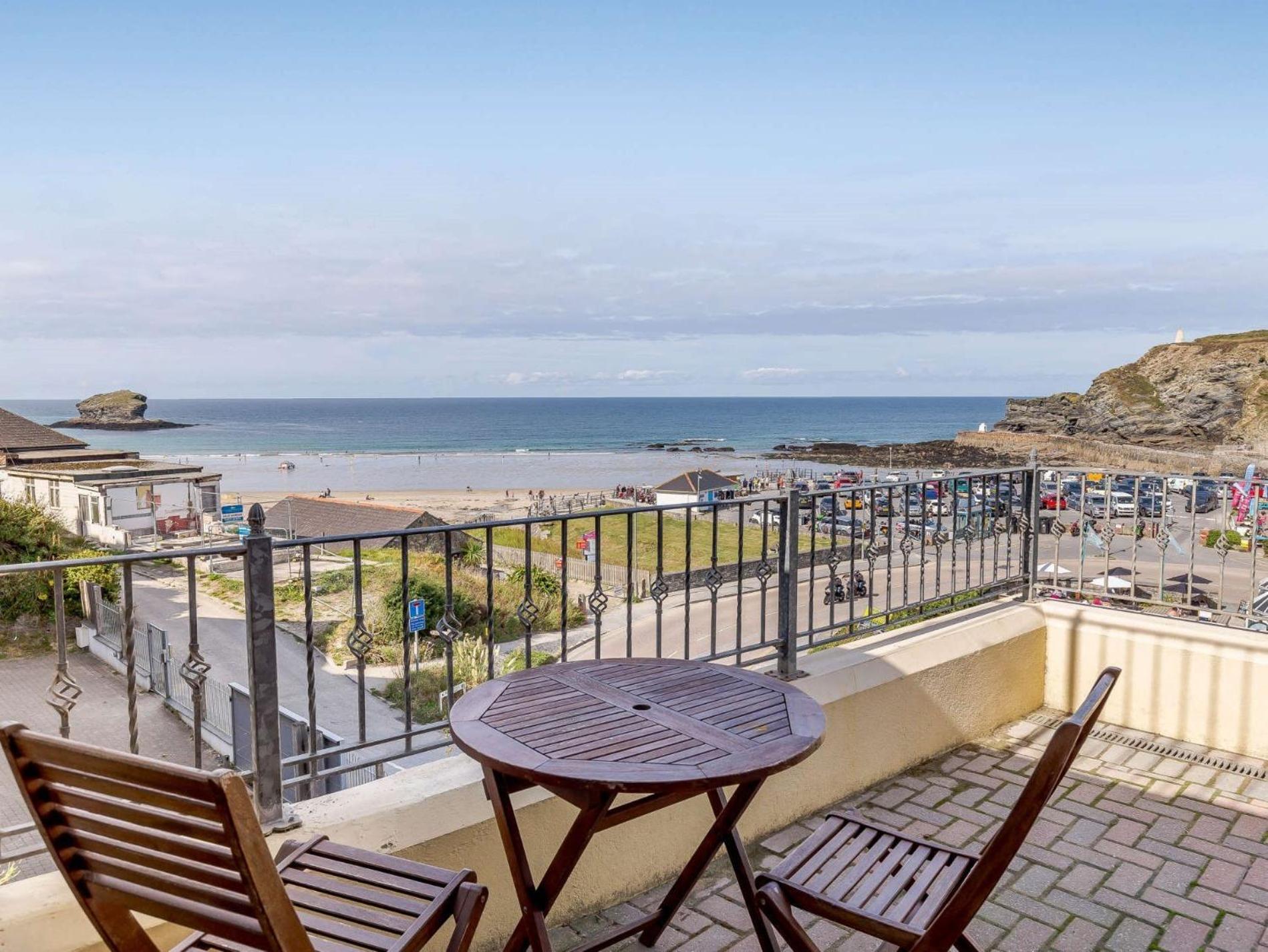 2 Bed in Redruth oc-sanap view 2