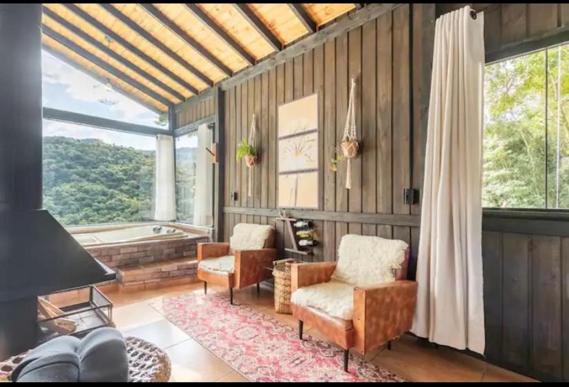 Cabana Sassafrás com Hidromassagem