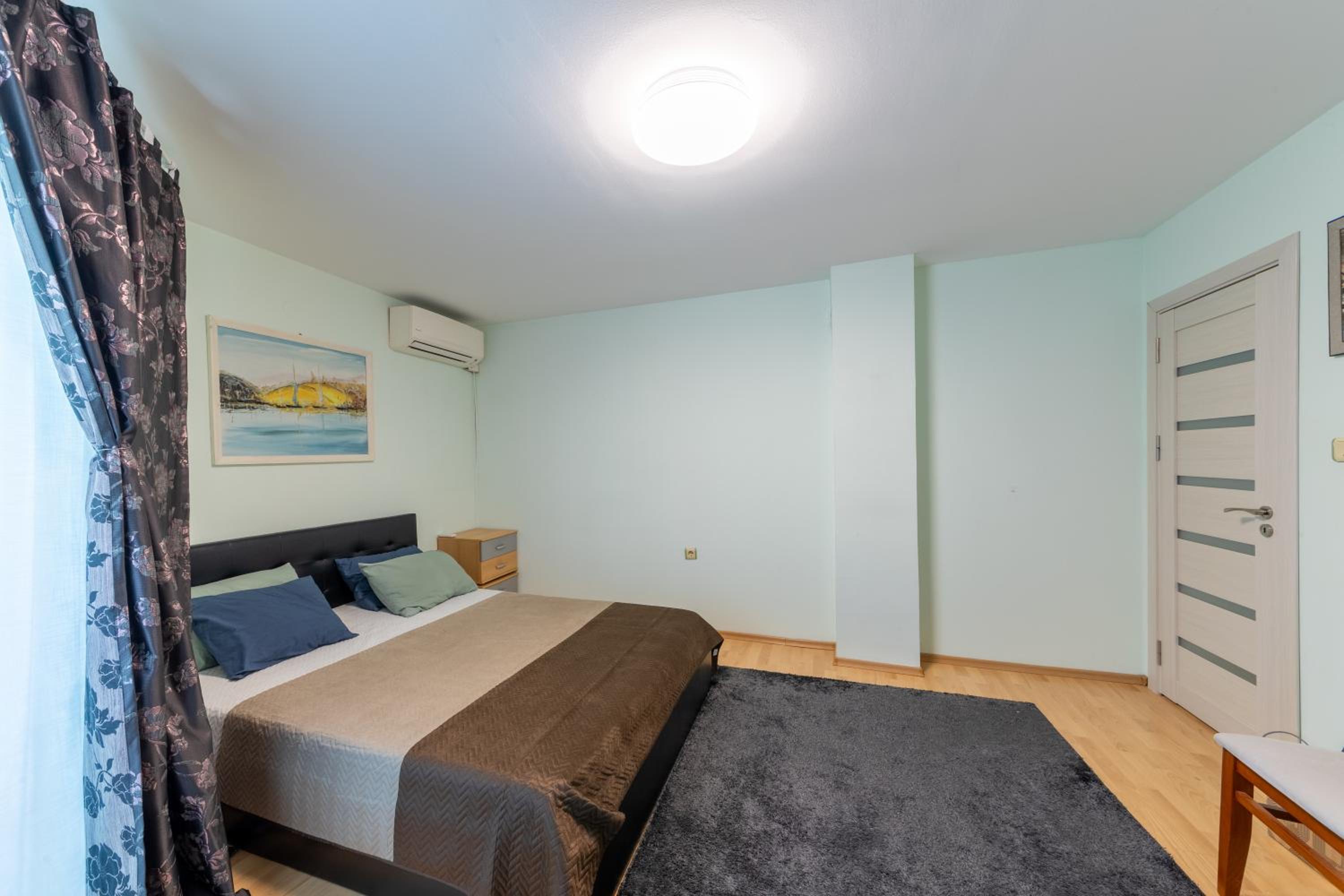 Central Oasis Apartment With 2 bedrooms