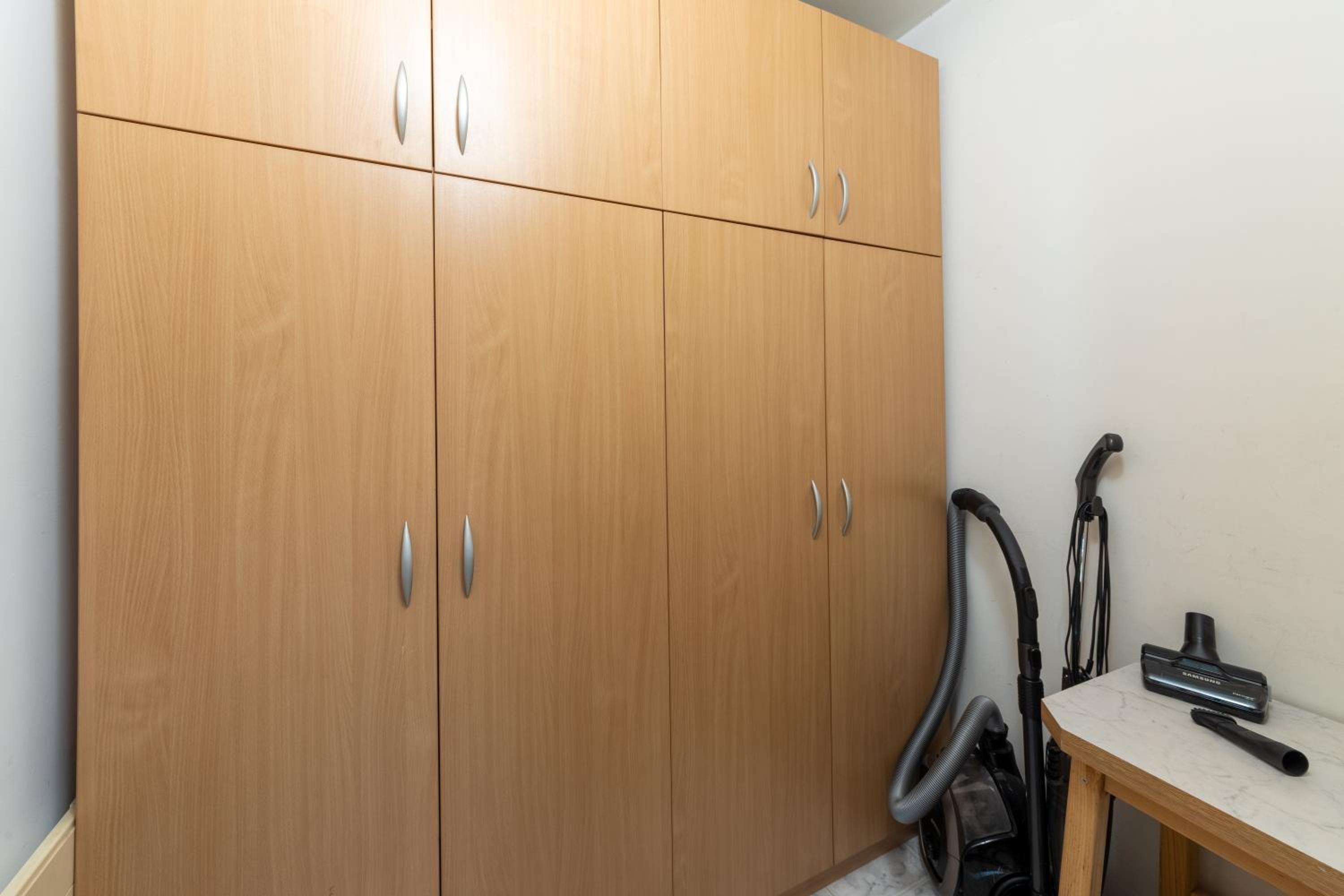 Central Oasis Apartment With 2 bedrooms
