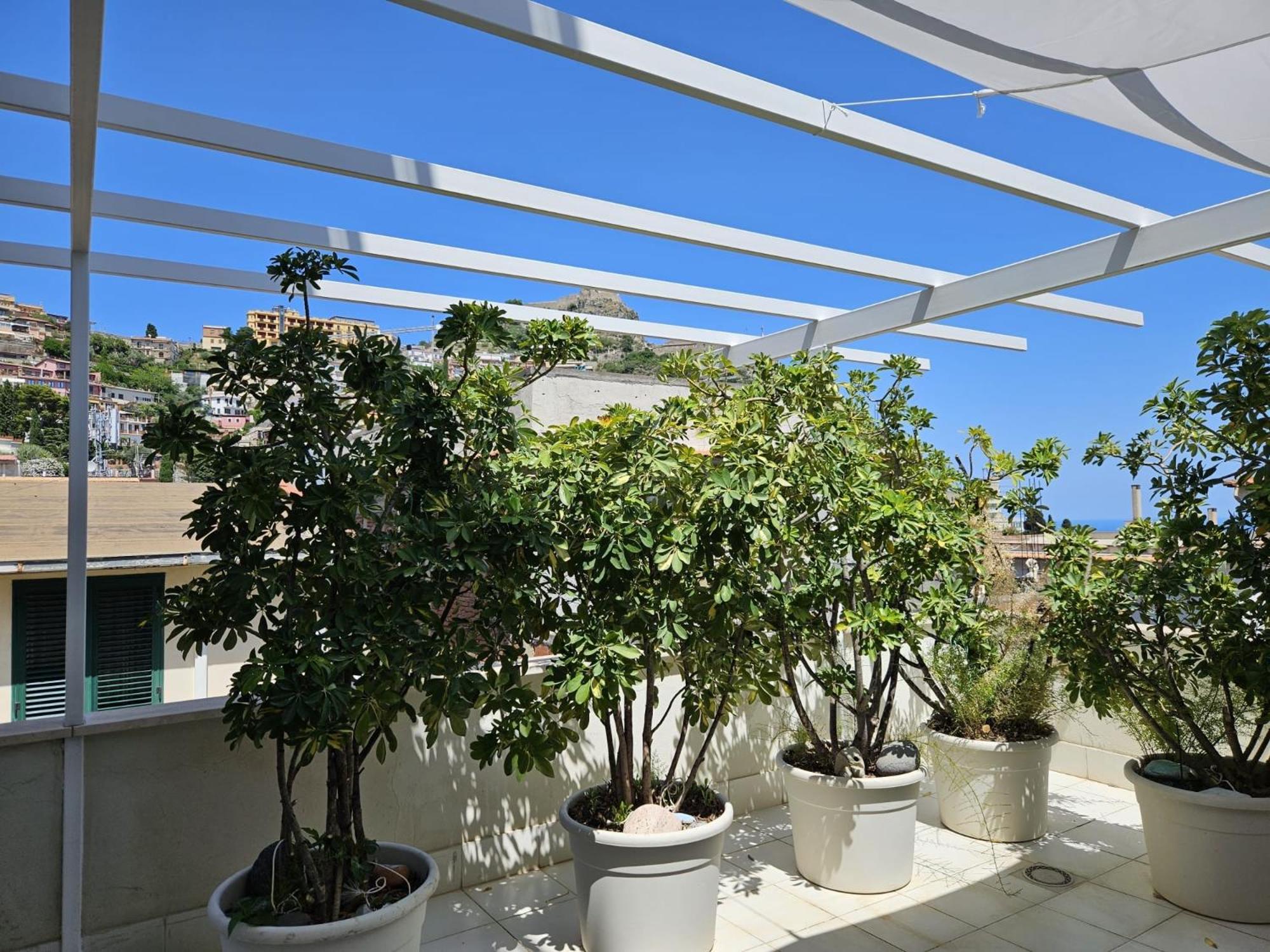Taormina Artist House
