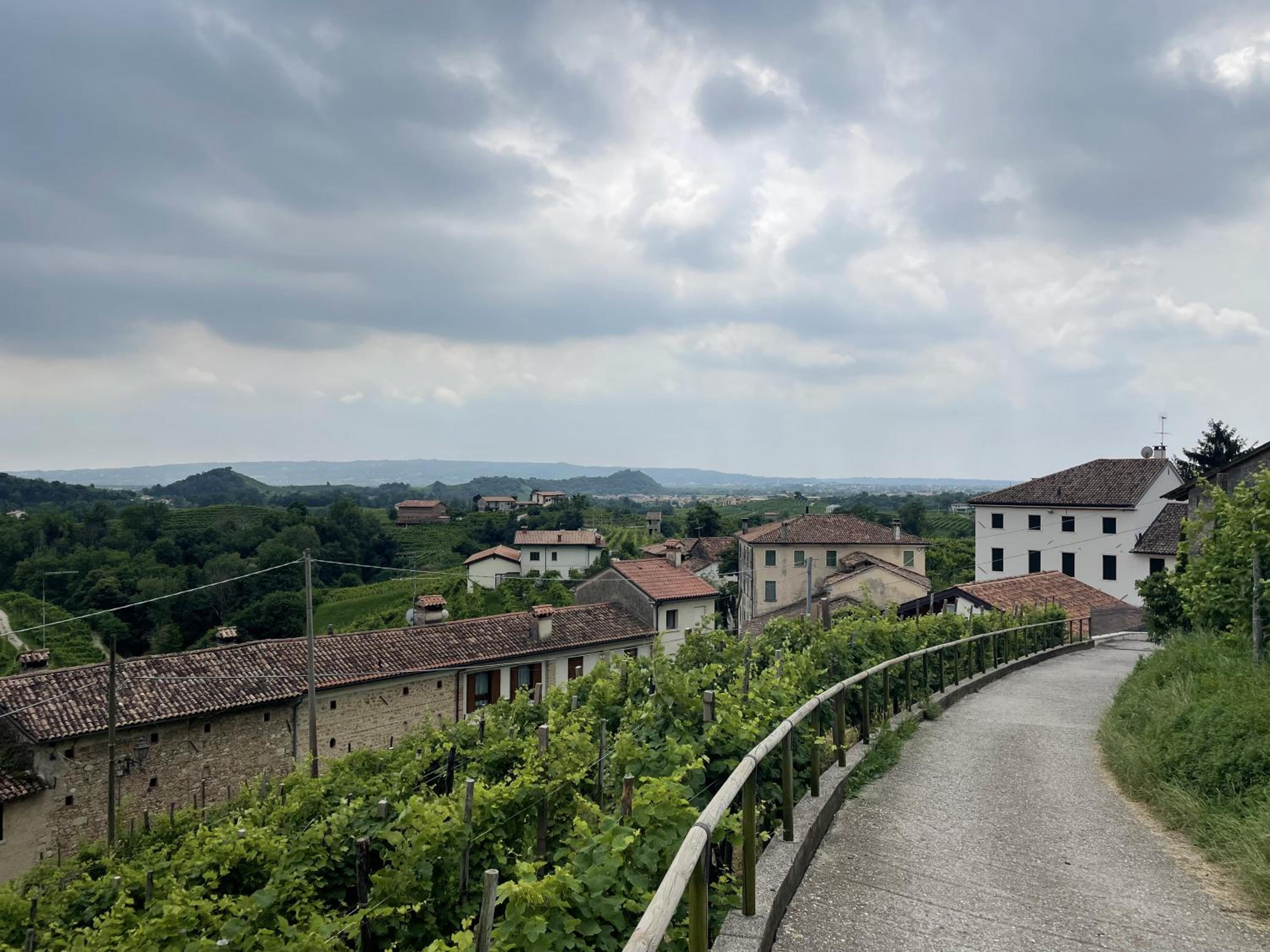 Valdobbiadene - free parking - Colline Prosecco